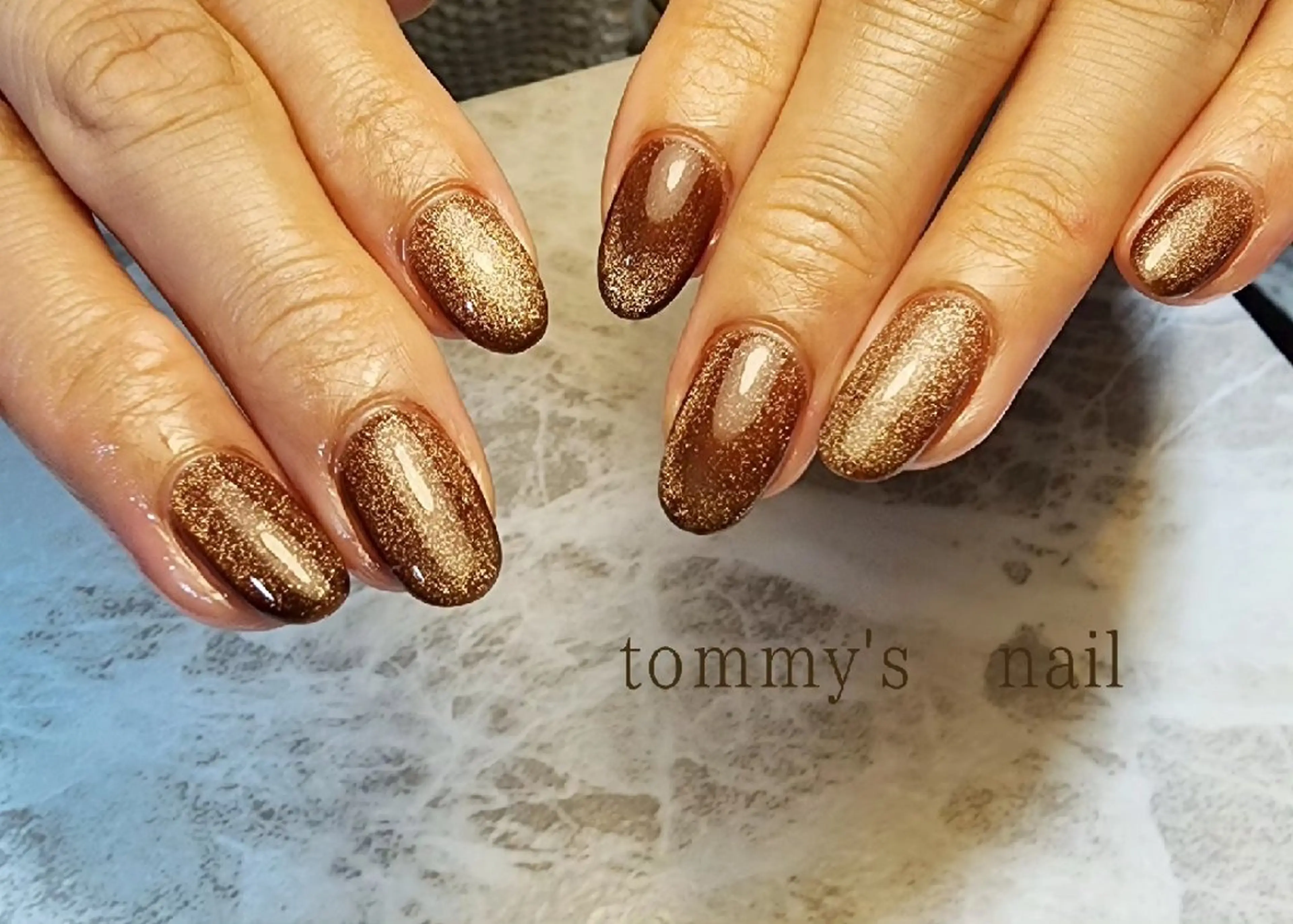 ネイル フットネイル ジェルネイル キラキラネイル マグネットネイル ミラーネイル ハンドネイル tommy's nail所属・福岡/若よもぎ蒸し 全身美容が叶うサロンのネイルデザイン