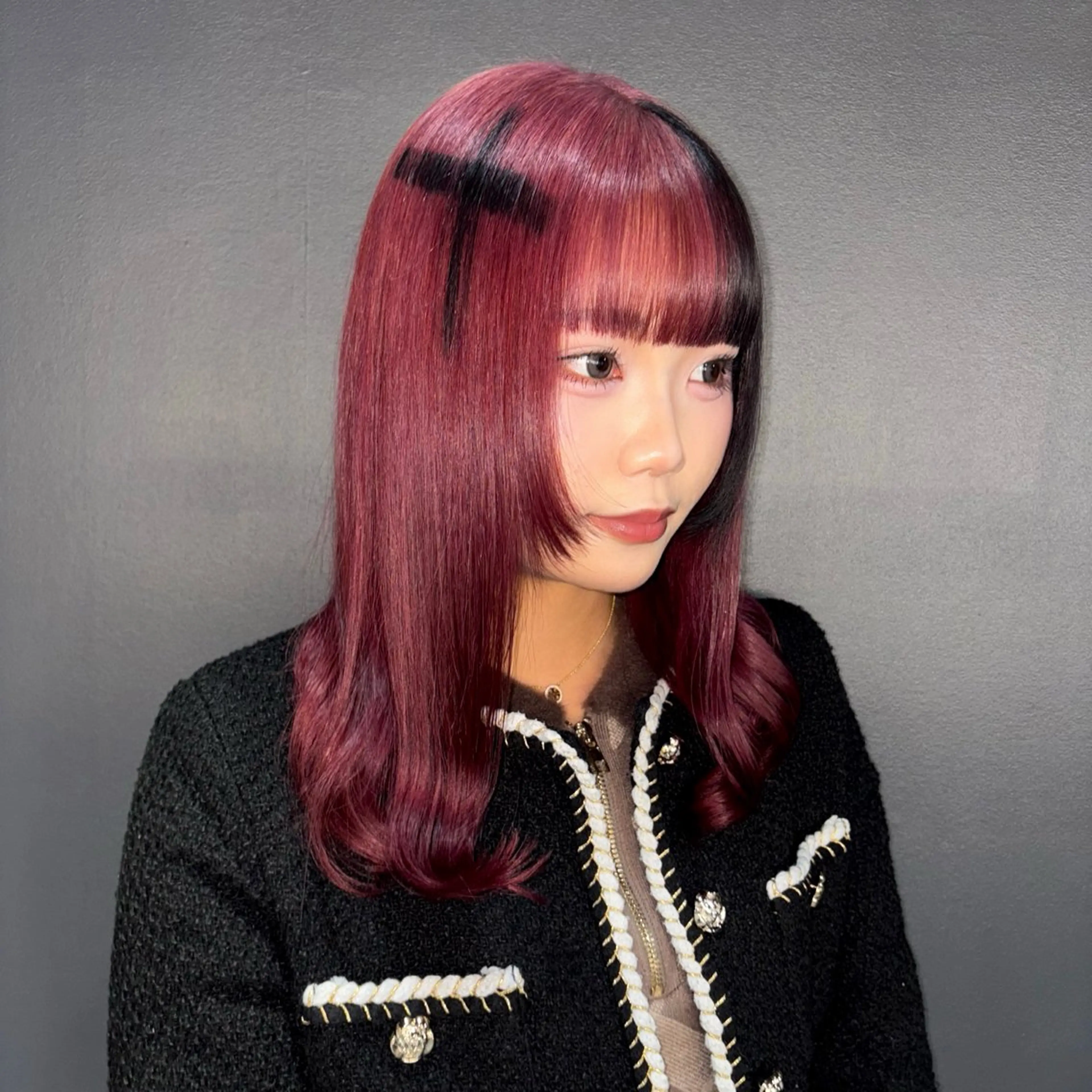 ミディアム カラー ブリーチ ケアブリーチ カット ヘアカラー ★デザインカラー ハイトーン ももか★のヘアスタイル