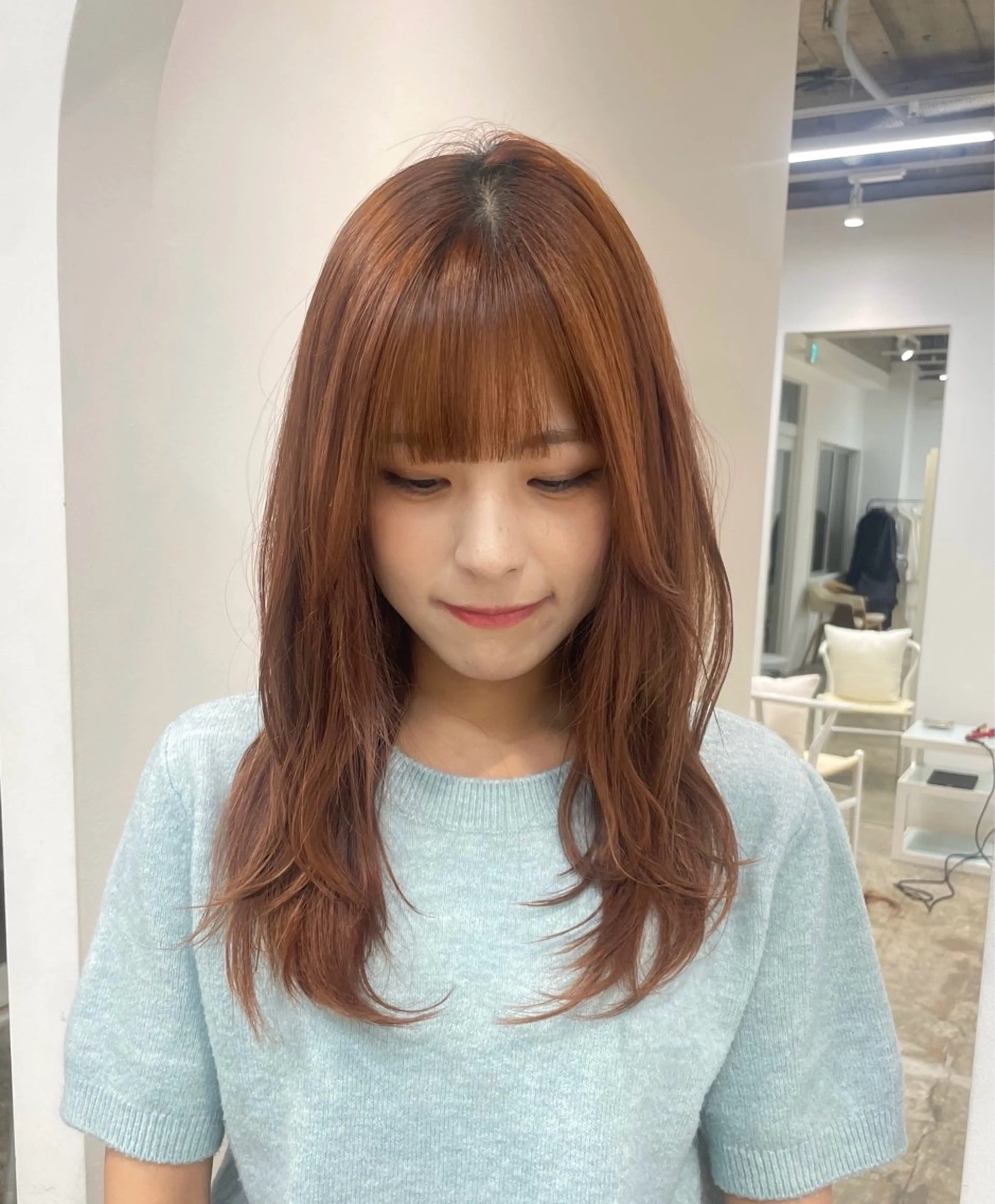 セミロング ヘアカラー mihane fit hueのヘアスタイル