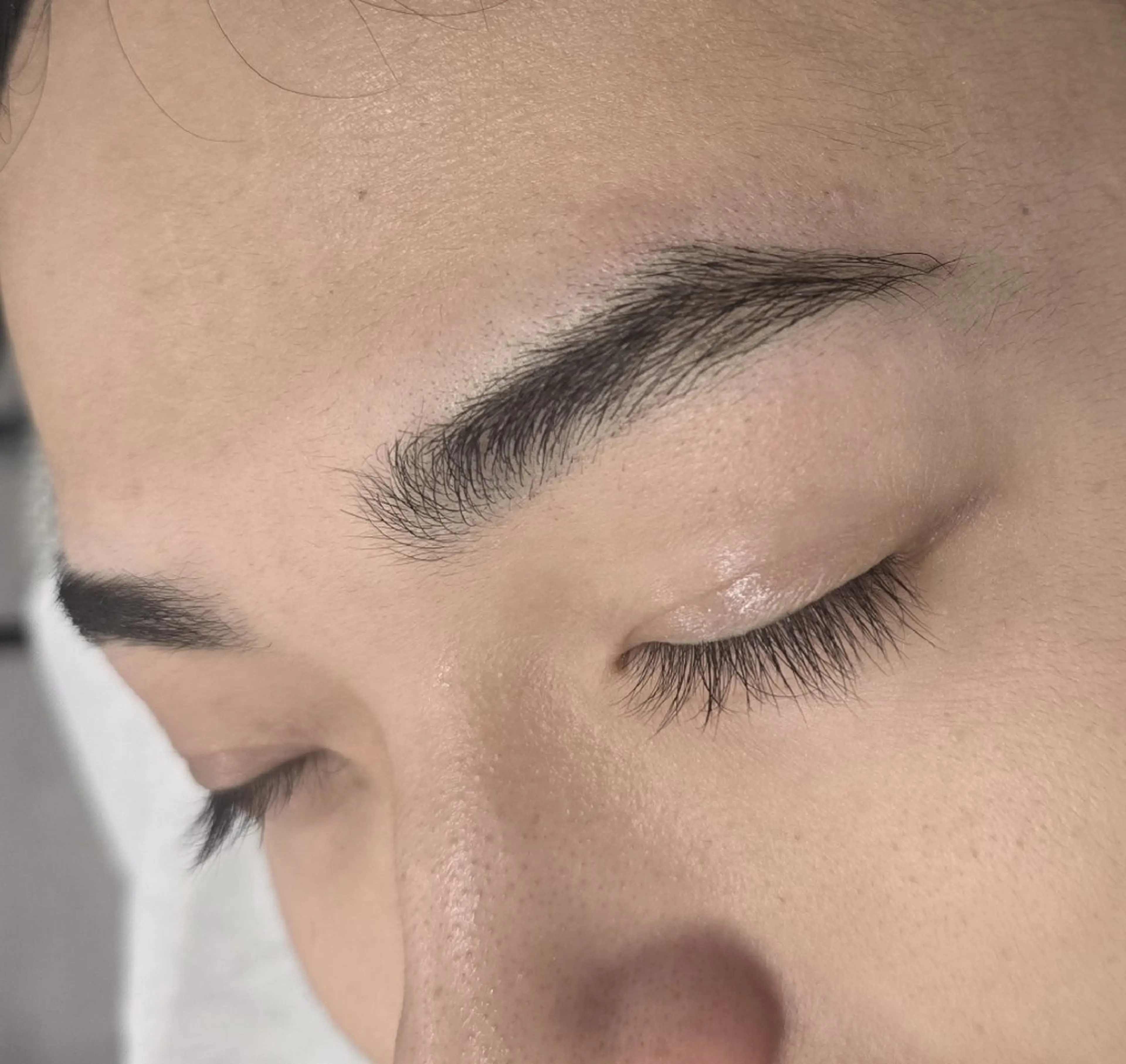 【ミニモ限定!】メンズナチュラルアイブロウスタイリングの写真