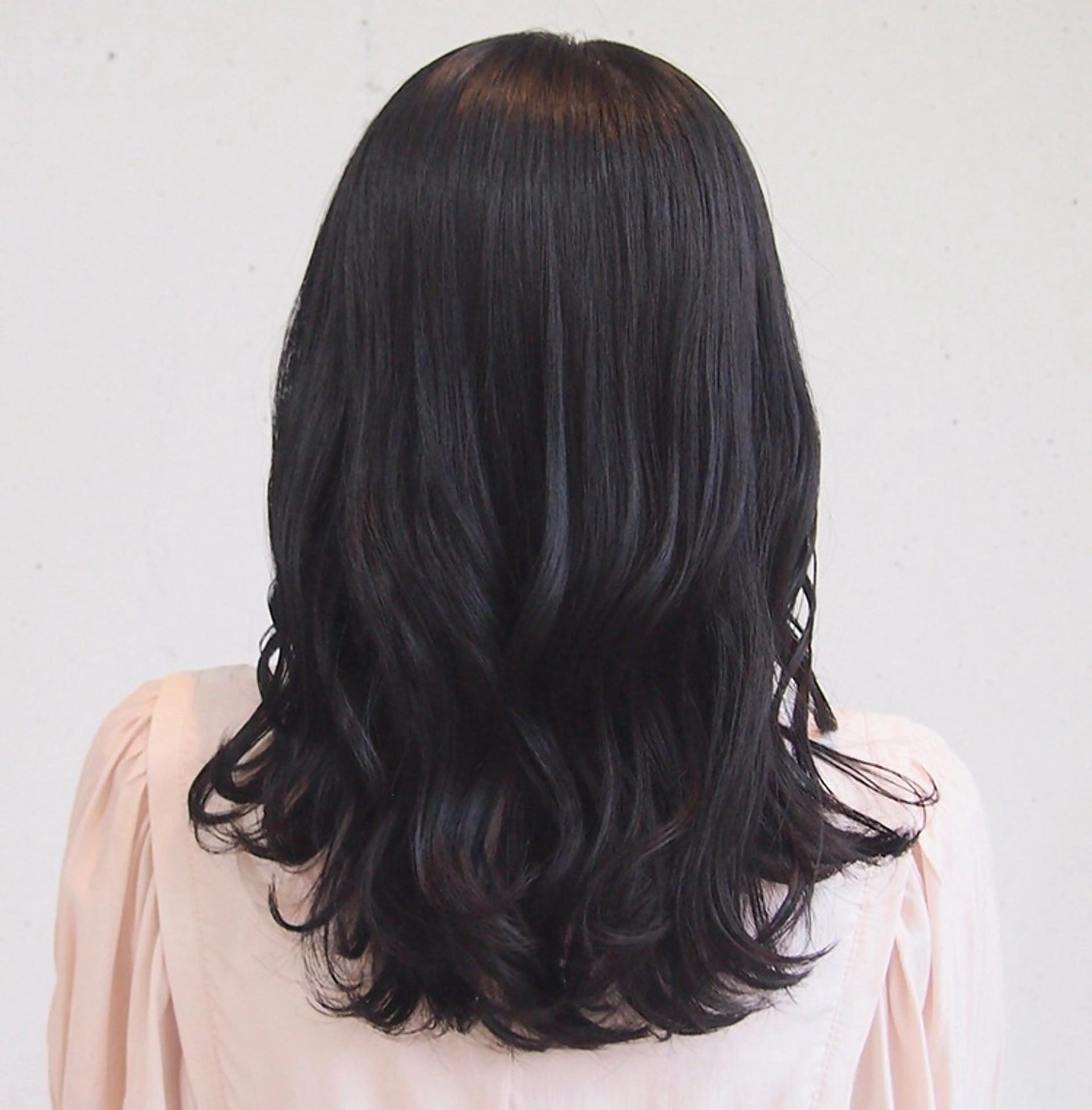 セミロング 山室 右京のヘアスタイル