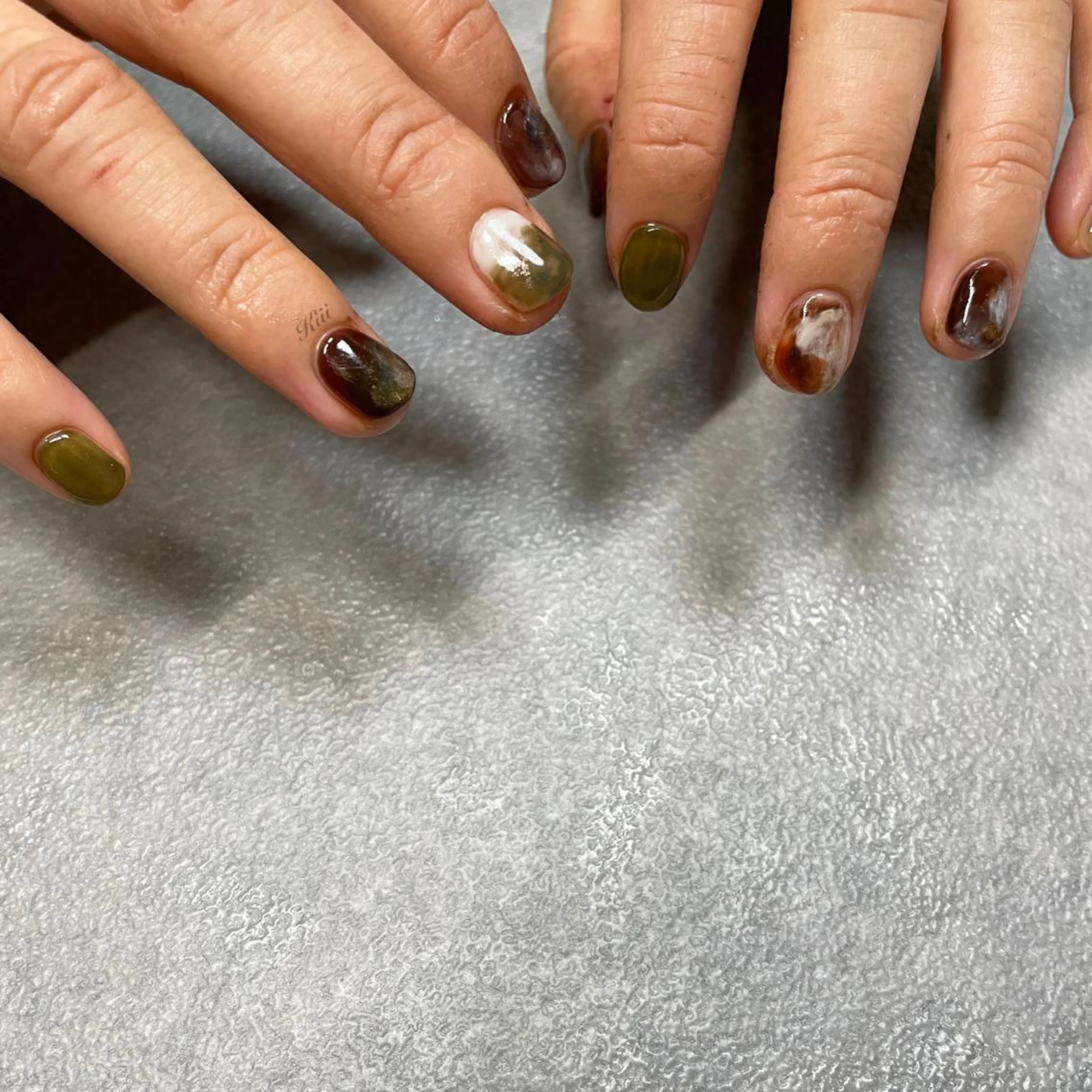 ネイル ハンドネイル フットネイル kiii.__ ✴︎*のネイルデザイン