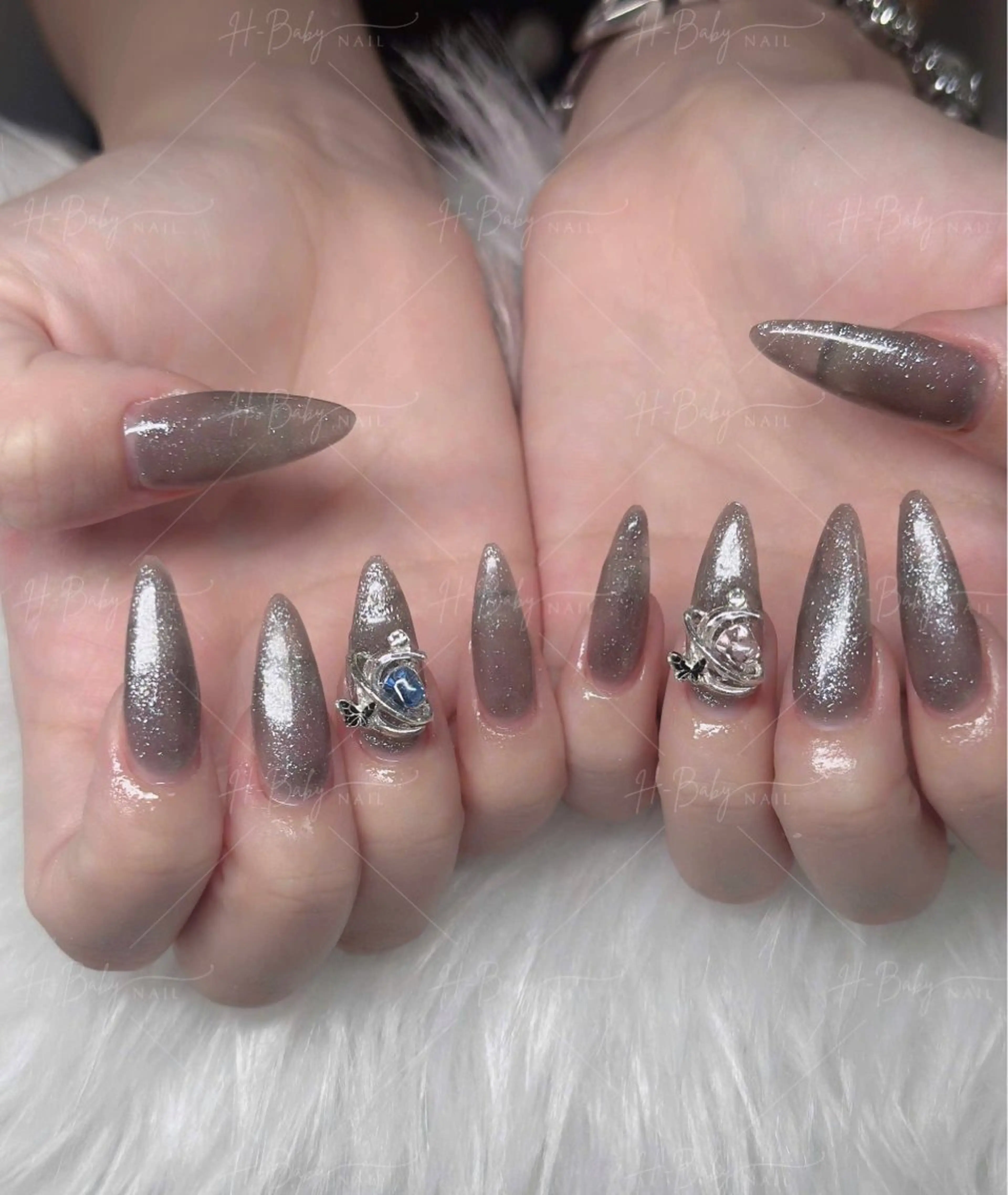 ネイル フレンチネイル ジェルネイル ハロウィン キラキラネイル 韓国ネイル H.baby Nail Salonのネイルデザイン