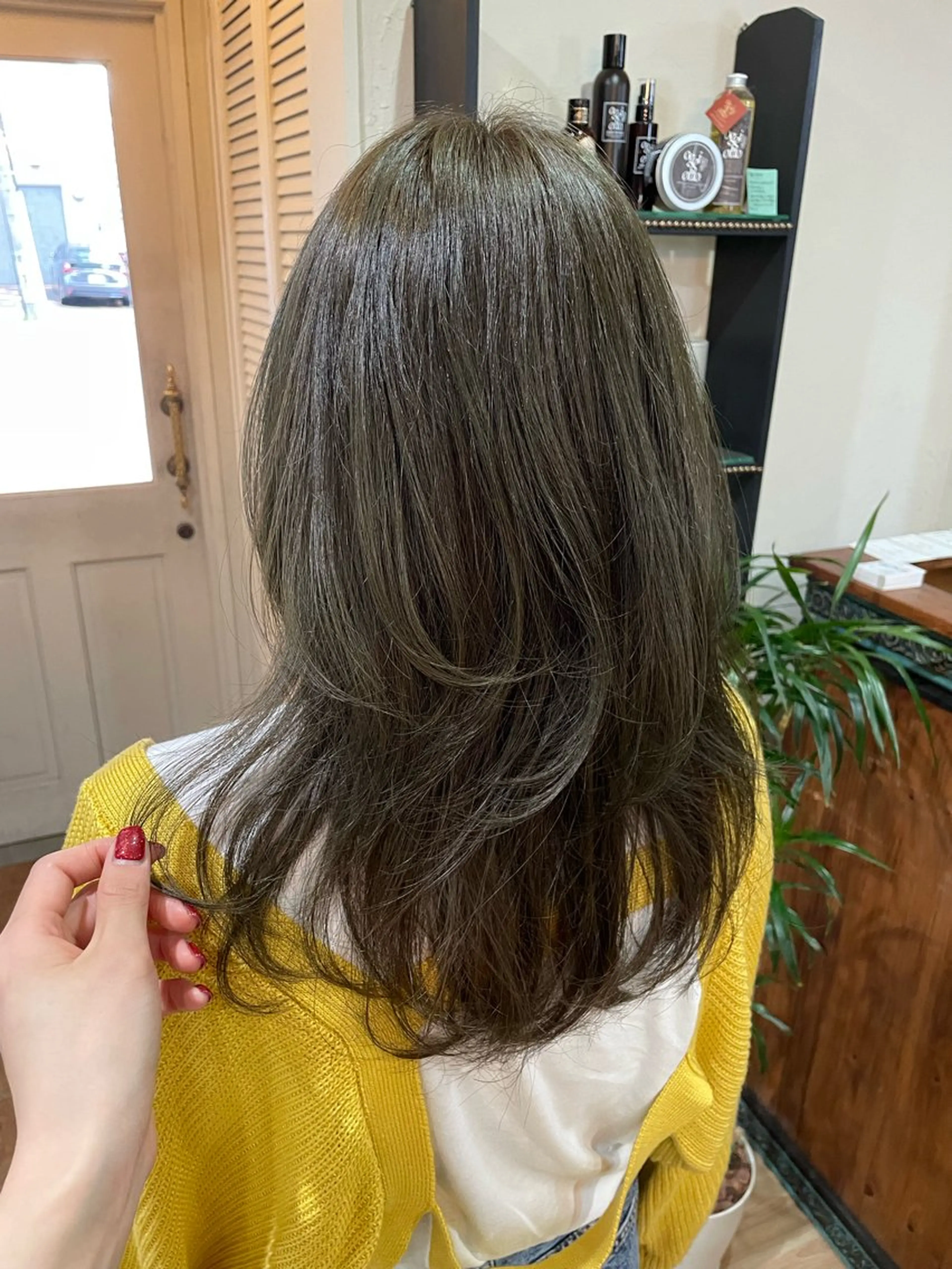 ミディアム ら んのヘアスタイル