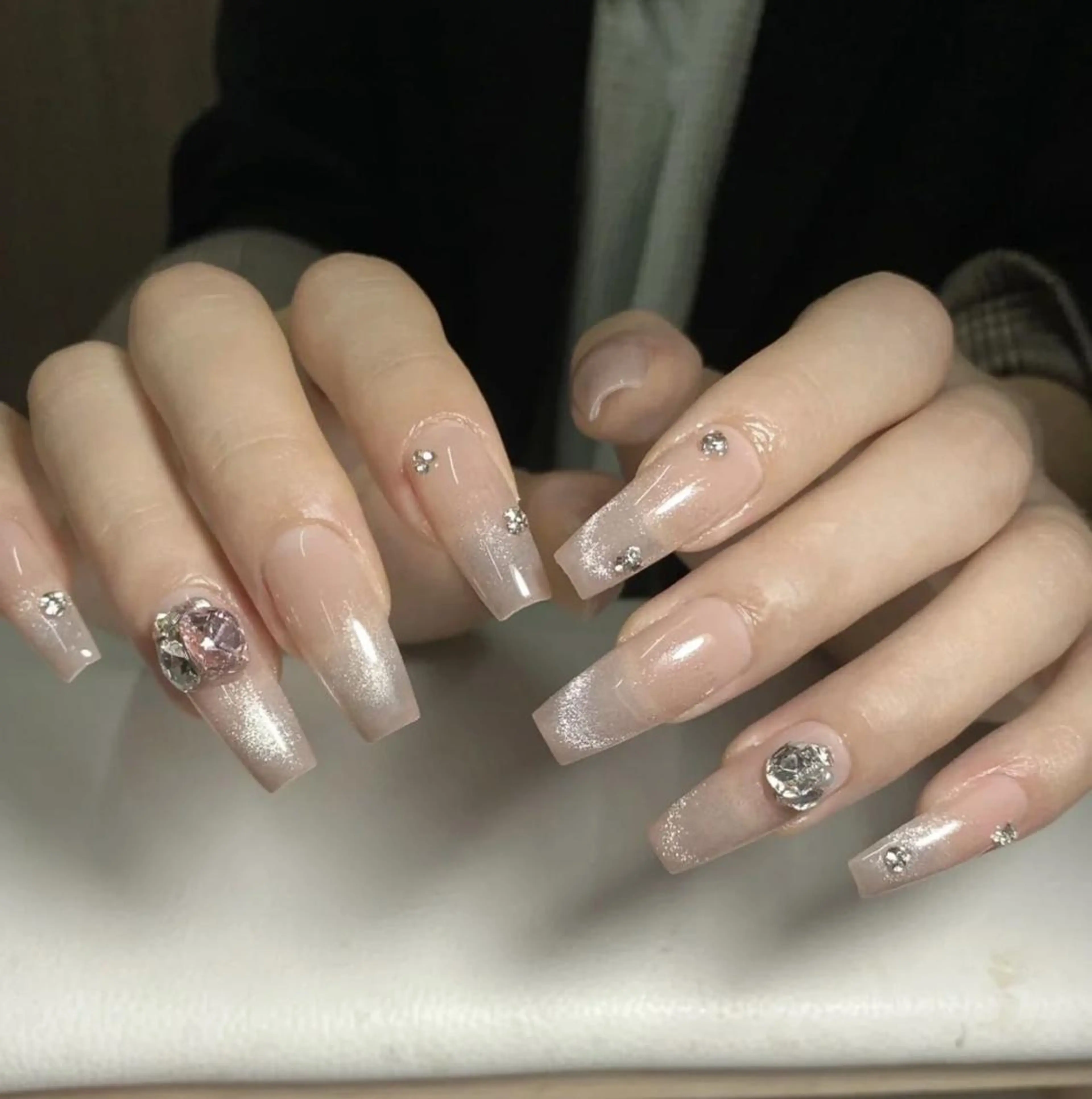 ネイル アートネイル 長さ出し ネイルチップ Queens ciciのネイルデザイン