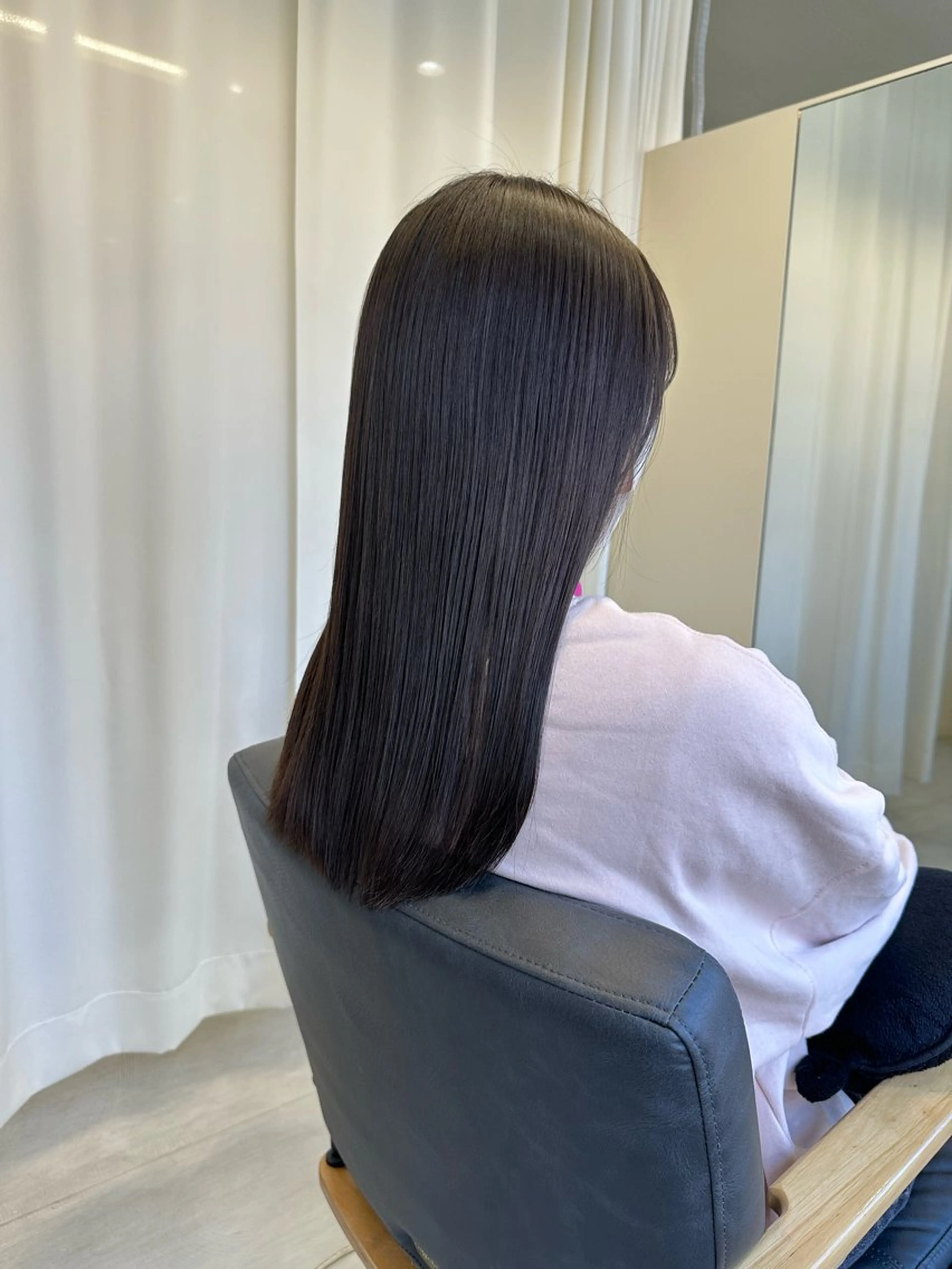 セミロング jiji /北四番丁 押切瑠奈のヘアスタイル