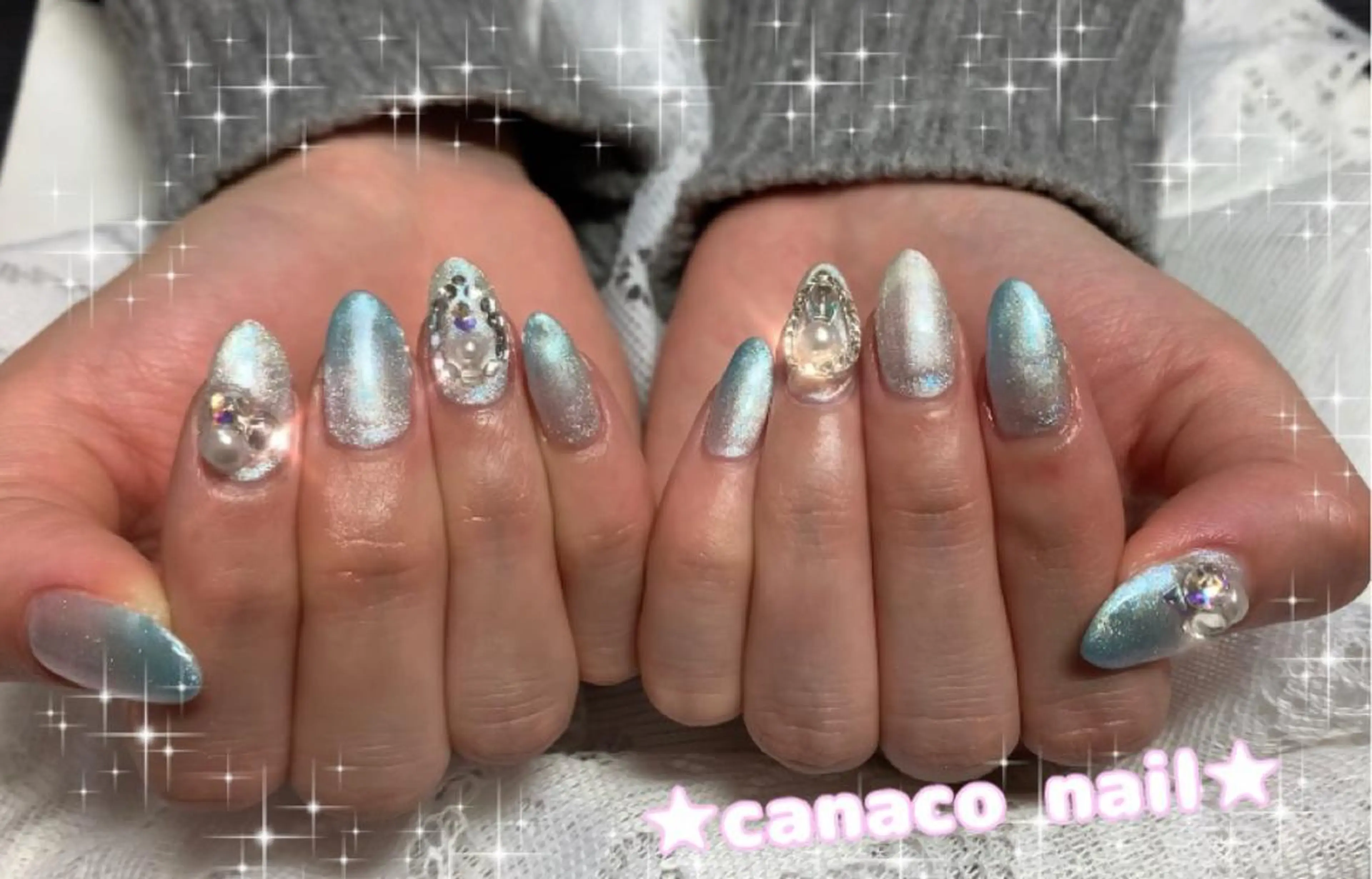 ネイル アートネイル ジェルネイル グラデーション キラキラネイル 水色 ハンドネイル ハンドケア ベテランネイル cnc  nailのネイルデザイン