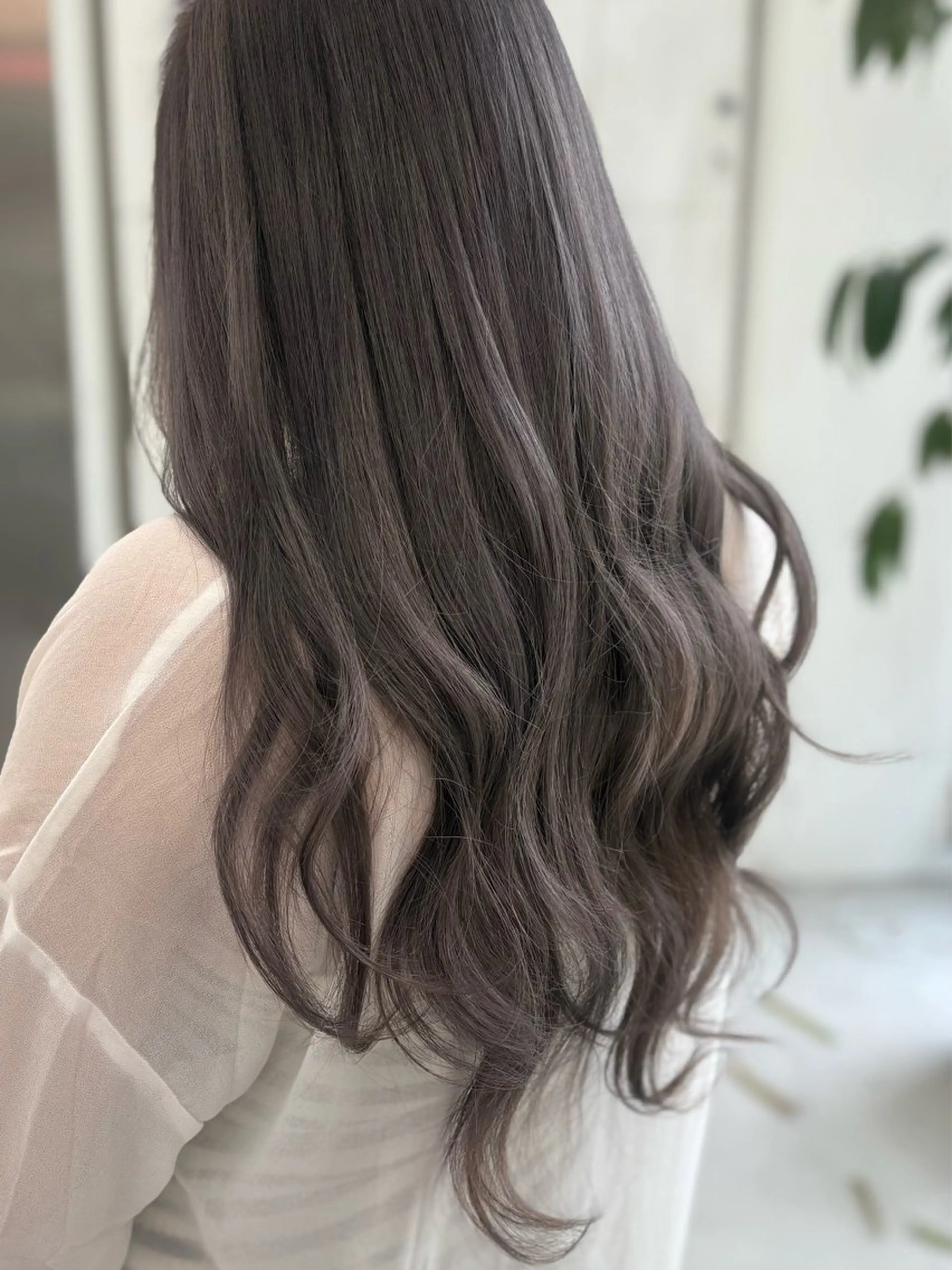 ロング カラー ブリーチ シルバー 🌟ゆりあ🌟 JILLSTUDIOのヘアスタイル