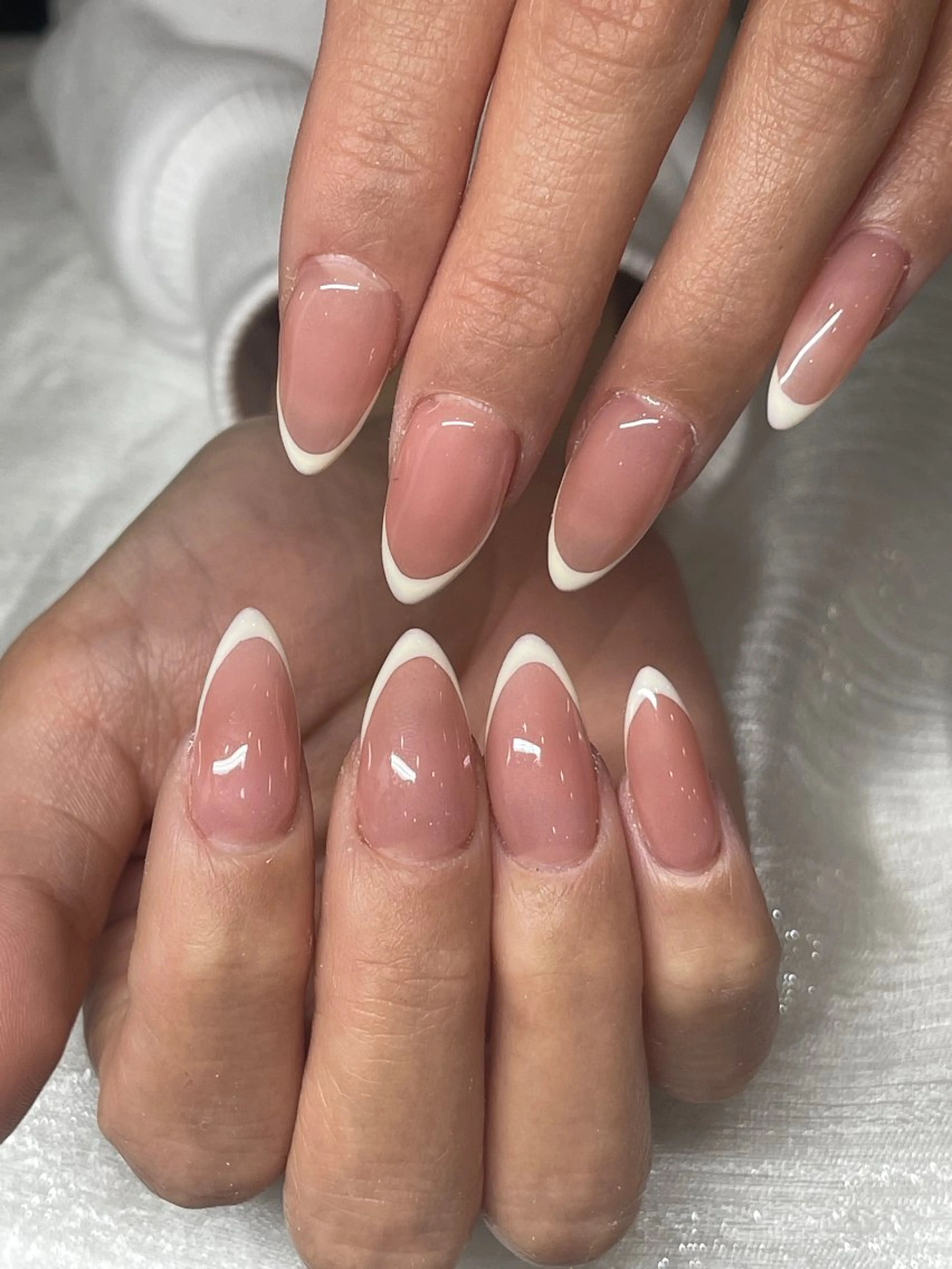 ネイル ボルドー チークネイル フレンチネイル グラデーション キラキラネイル ハンドネイル Rin Rinのネイルデザイン