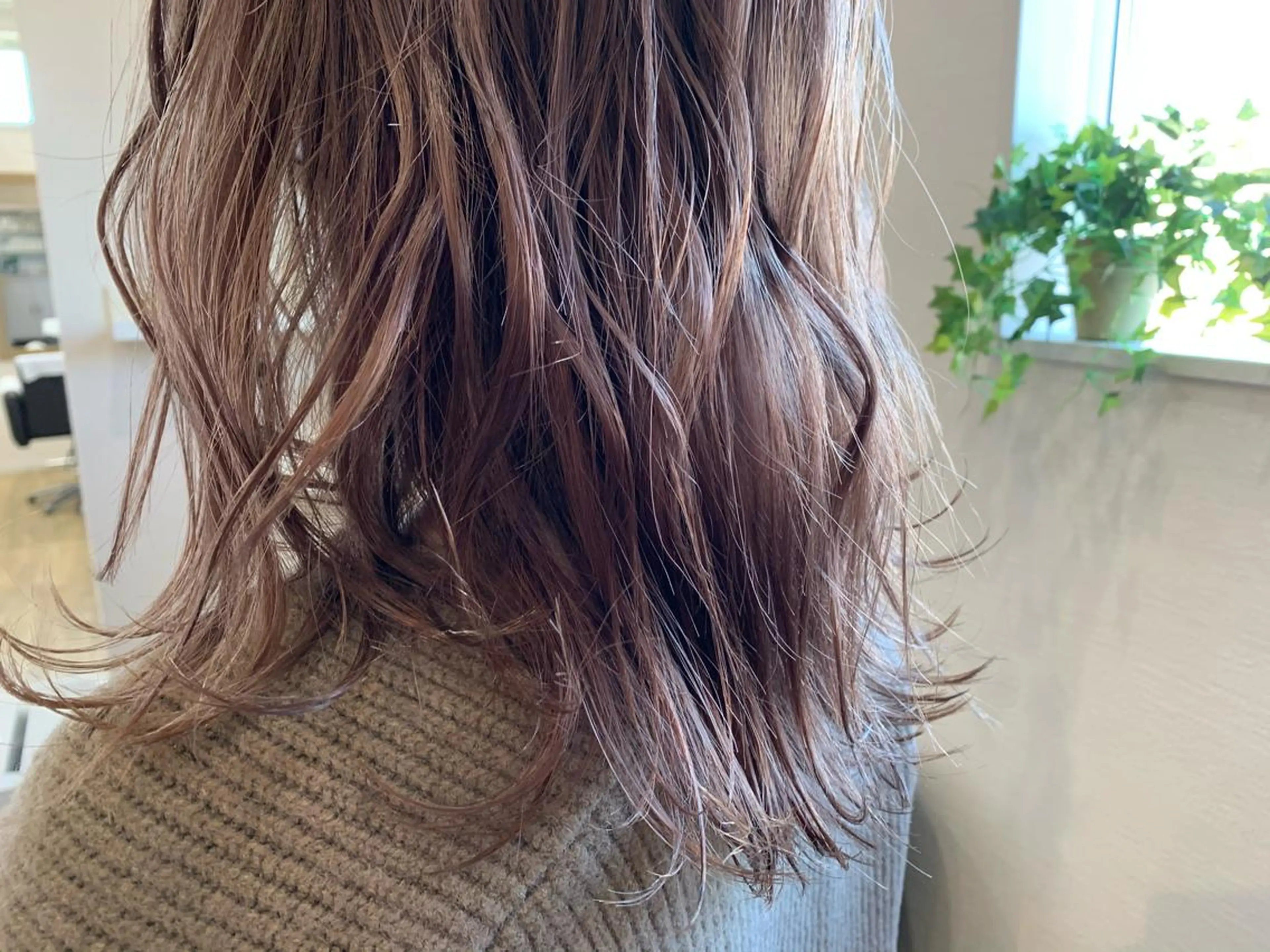 セミロング radiant ラディアントのヘアスタイル