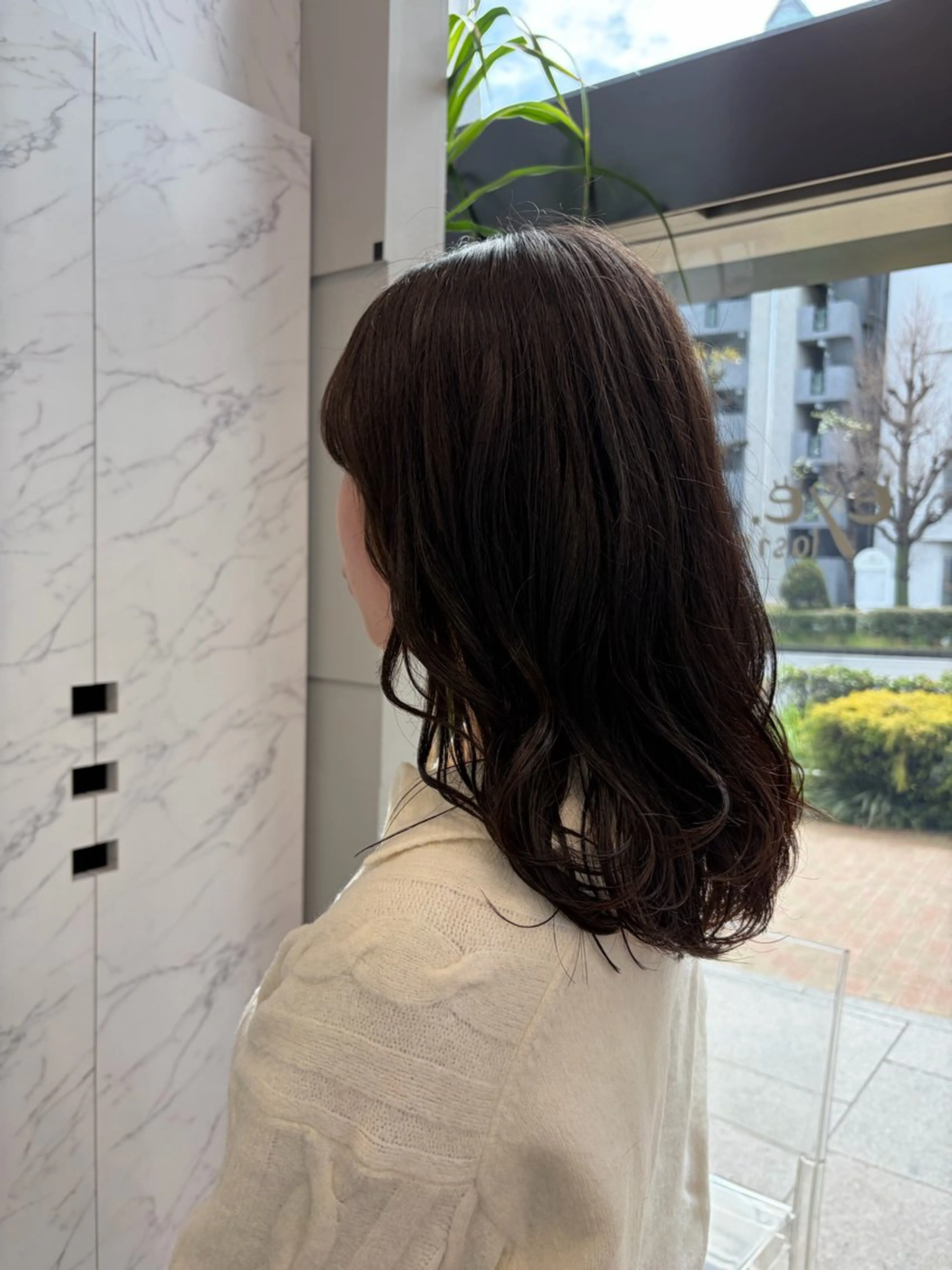 セミロング mio / ショートカットモデルのヘアスタイル