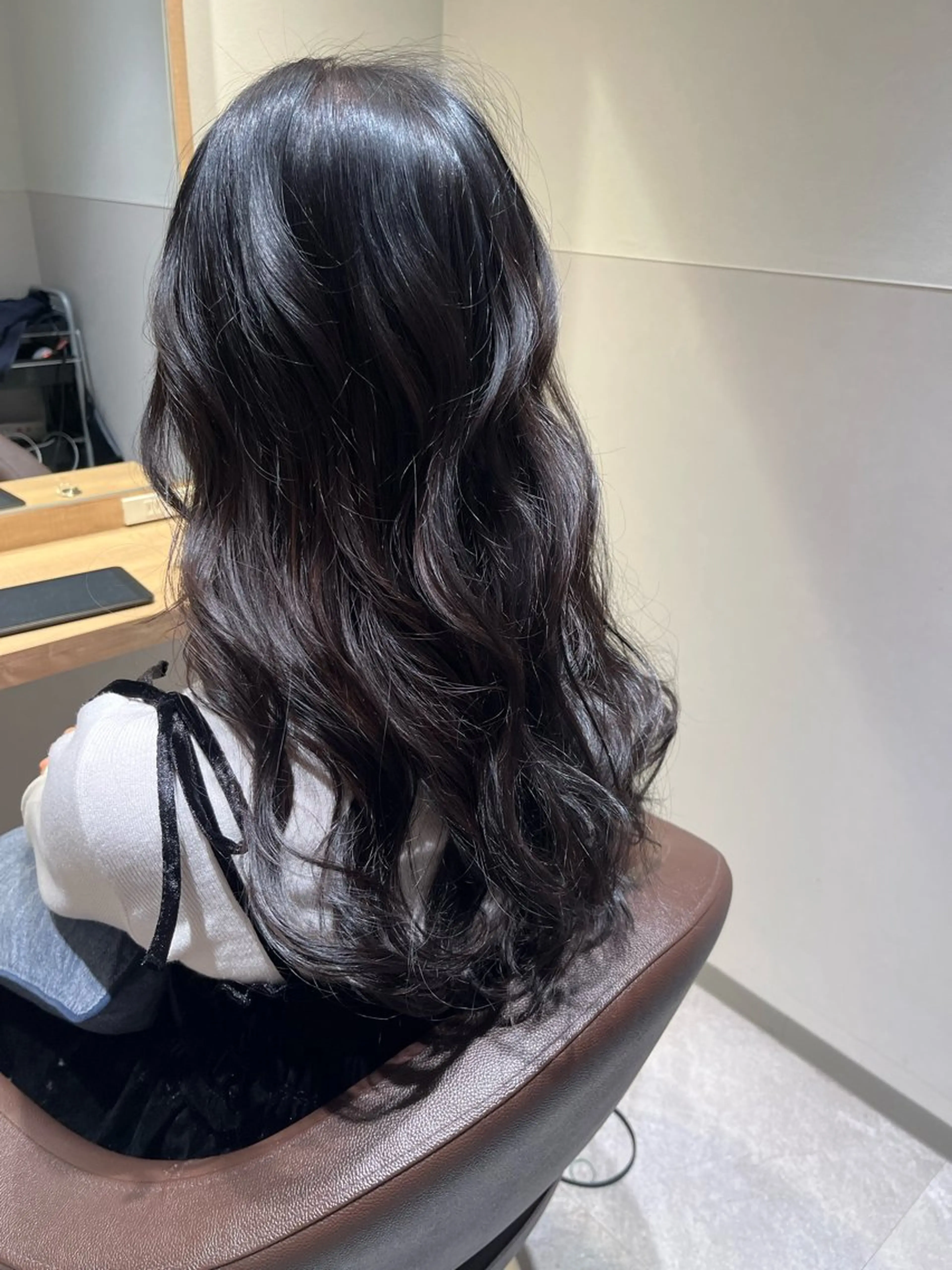 ロング カット ヘアカラー 伊藤 俊平のヘアスタイル