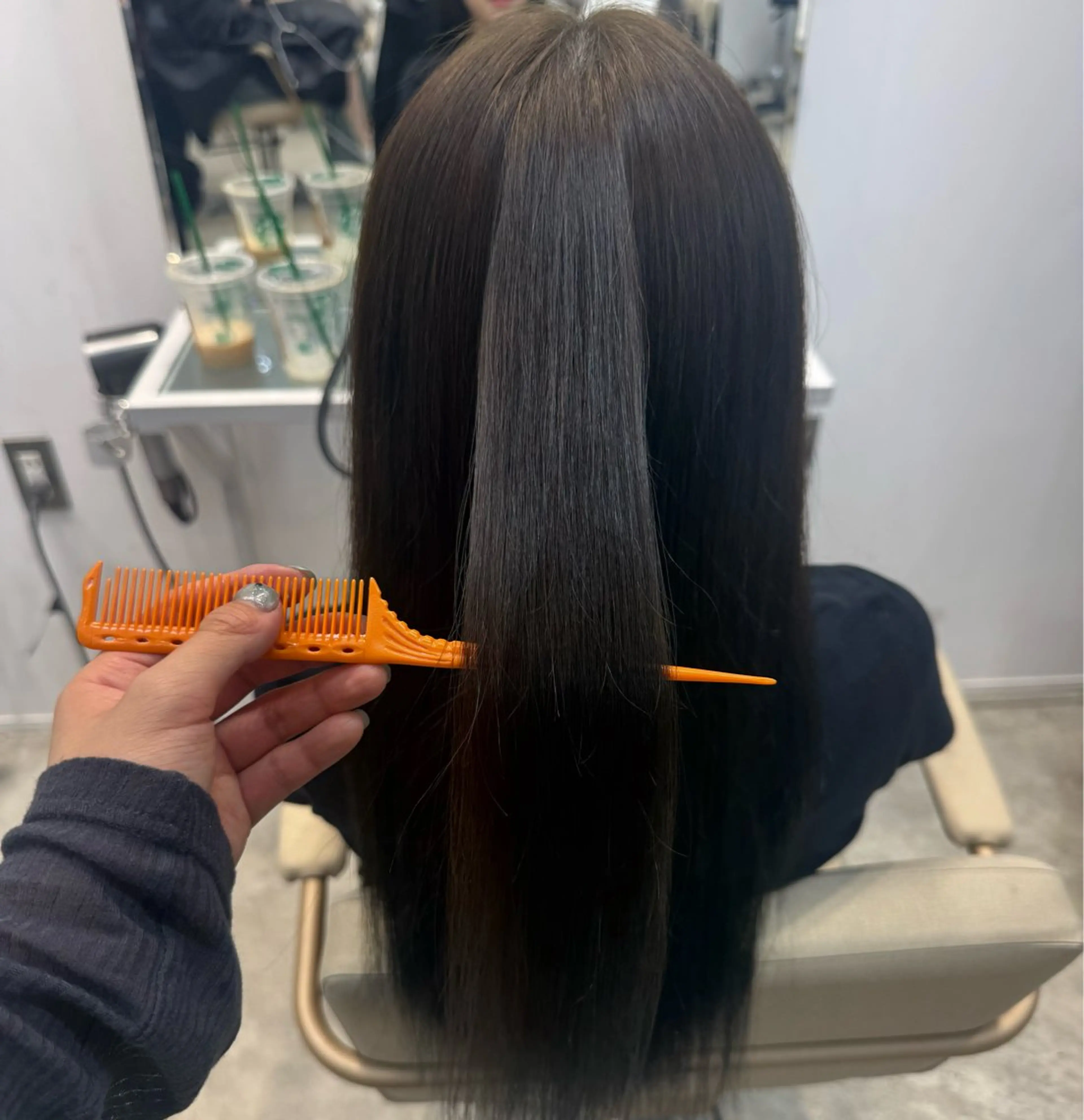 ロング カラー トリートメント 透明感カラー／ 縮毛矯正／まりなのヘアスタイル
