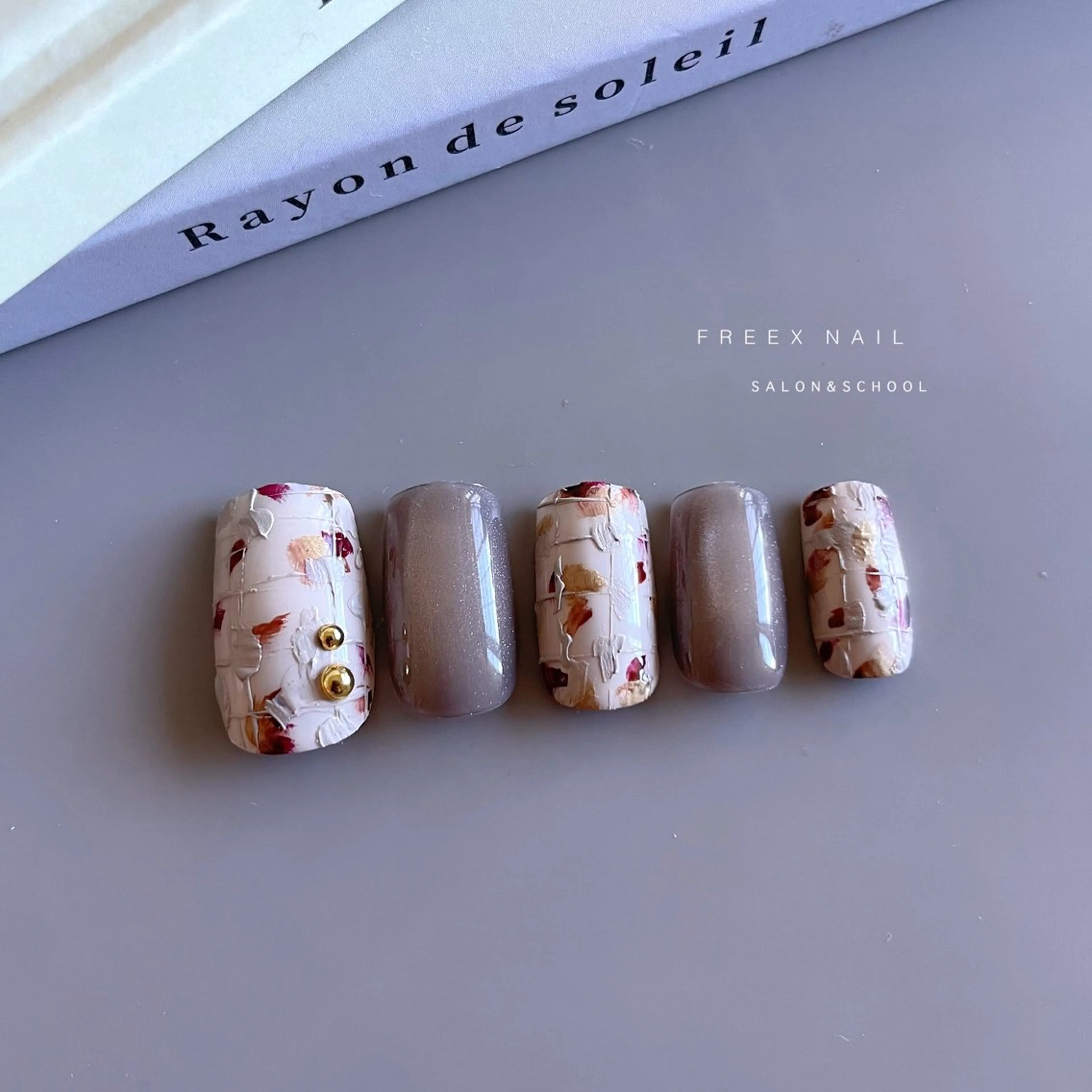 ネイル 冬ネイル ハンドネイル ハンドケア freex nail /ニュアンス/個性派のネイルデザイン