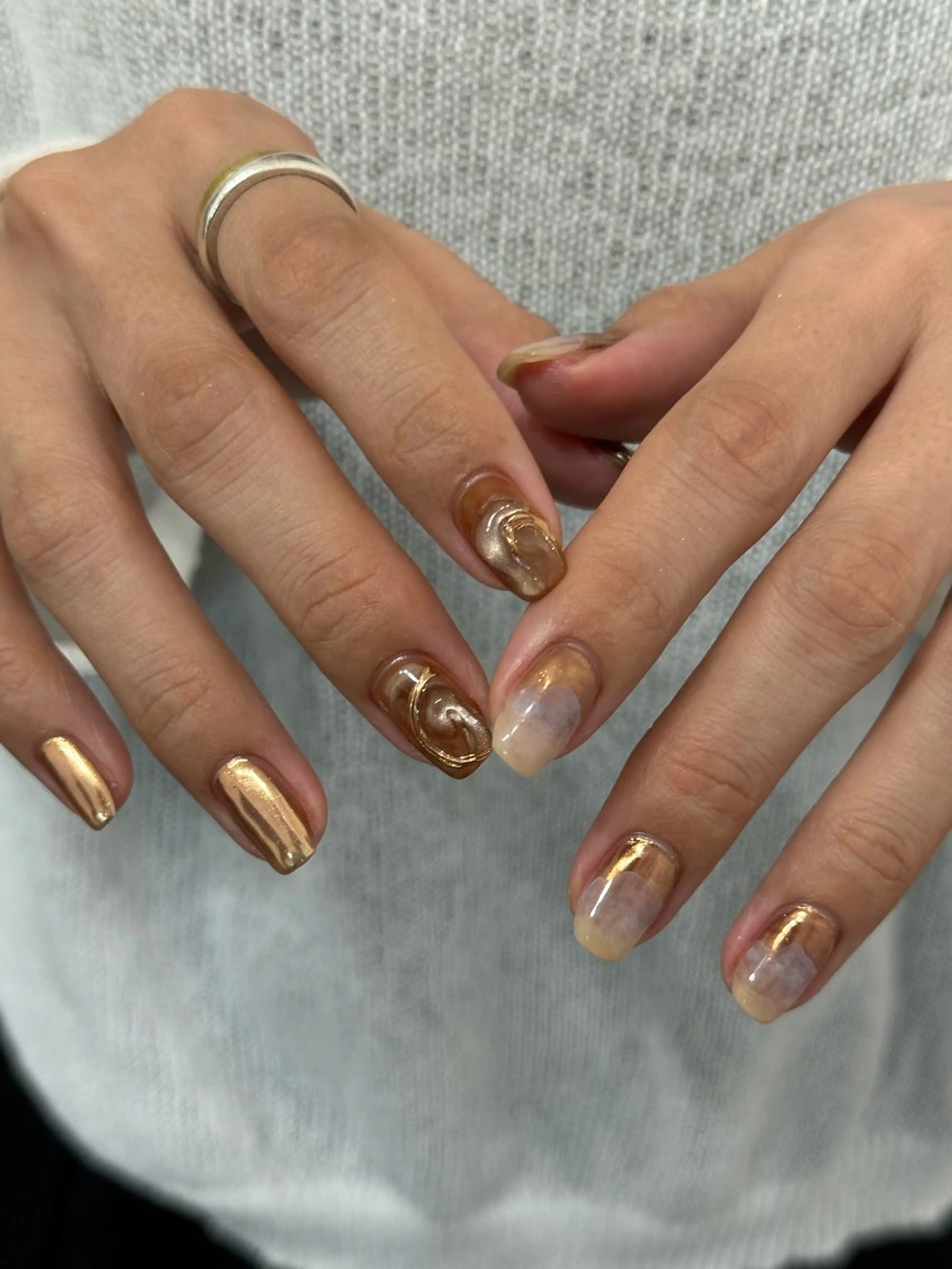 ネイル ブラウン ハンドネイル フットネイル kiii.__ ✴︎*のネイルデザイン