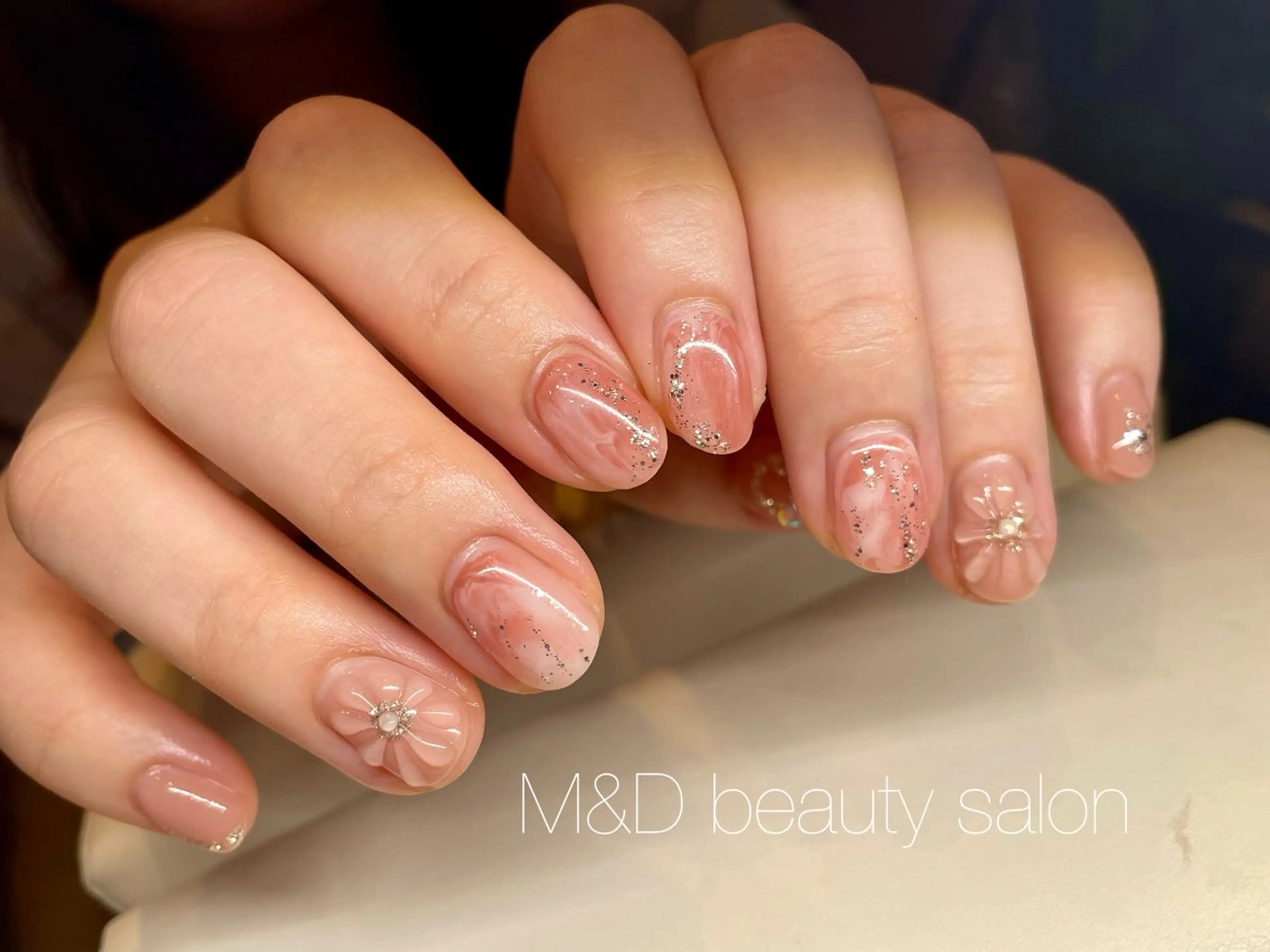 ネイル M&D BeautySalon銀座店所属・M&D 銀座店のネイルデザイン
