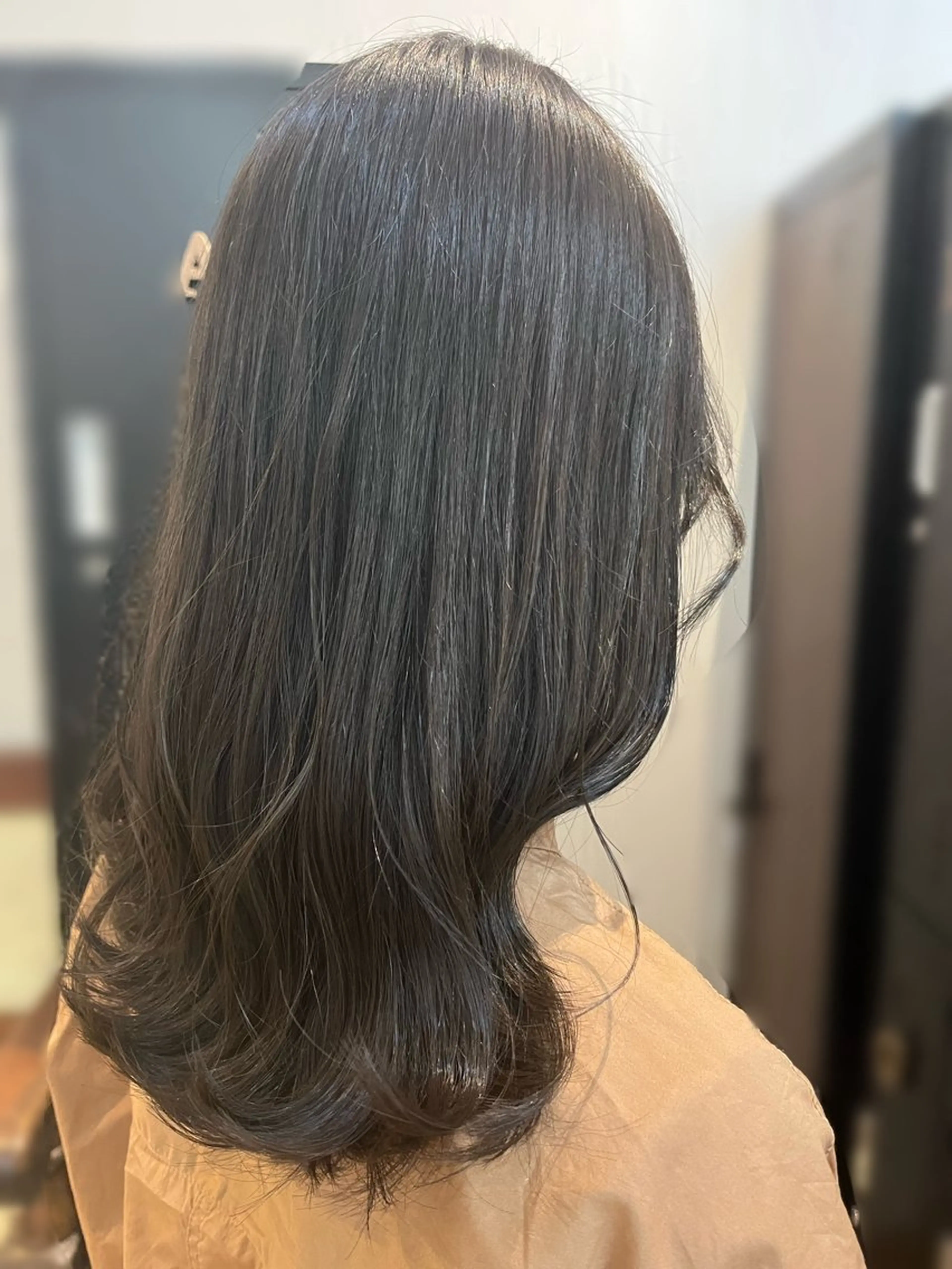 セミロング ヘアカラー トリートメント nao🎀zina 透明感/艶髪のヘアスタイル