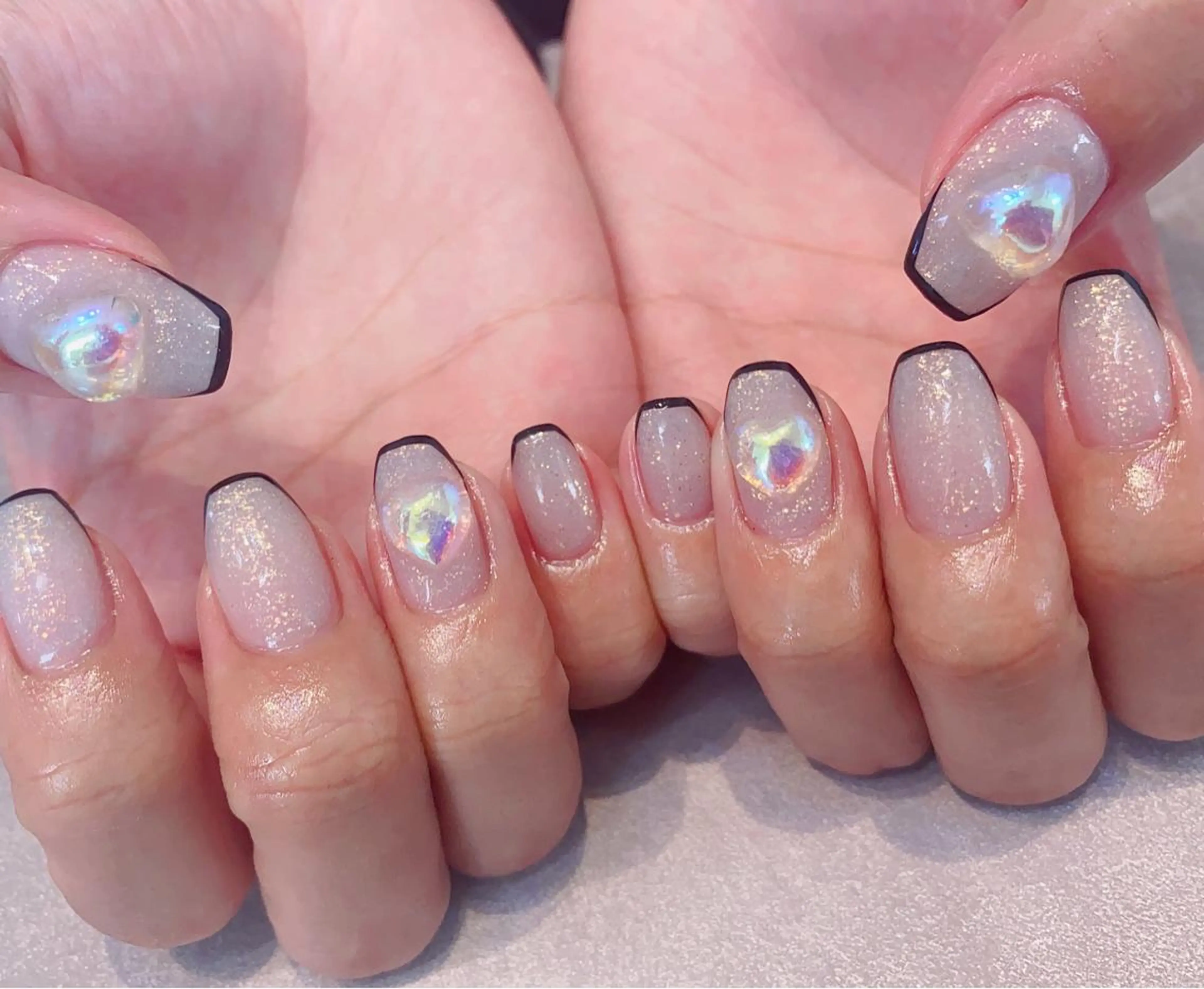 ミディアム ハンドネイル NAILSALON 🍔Timna🍟のネイルデザイン