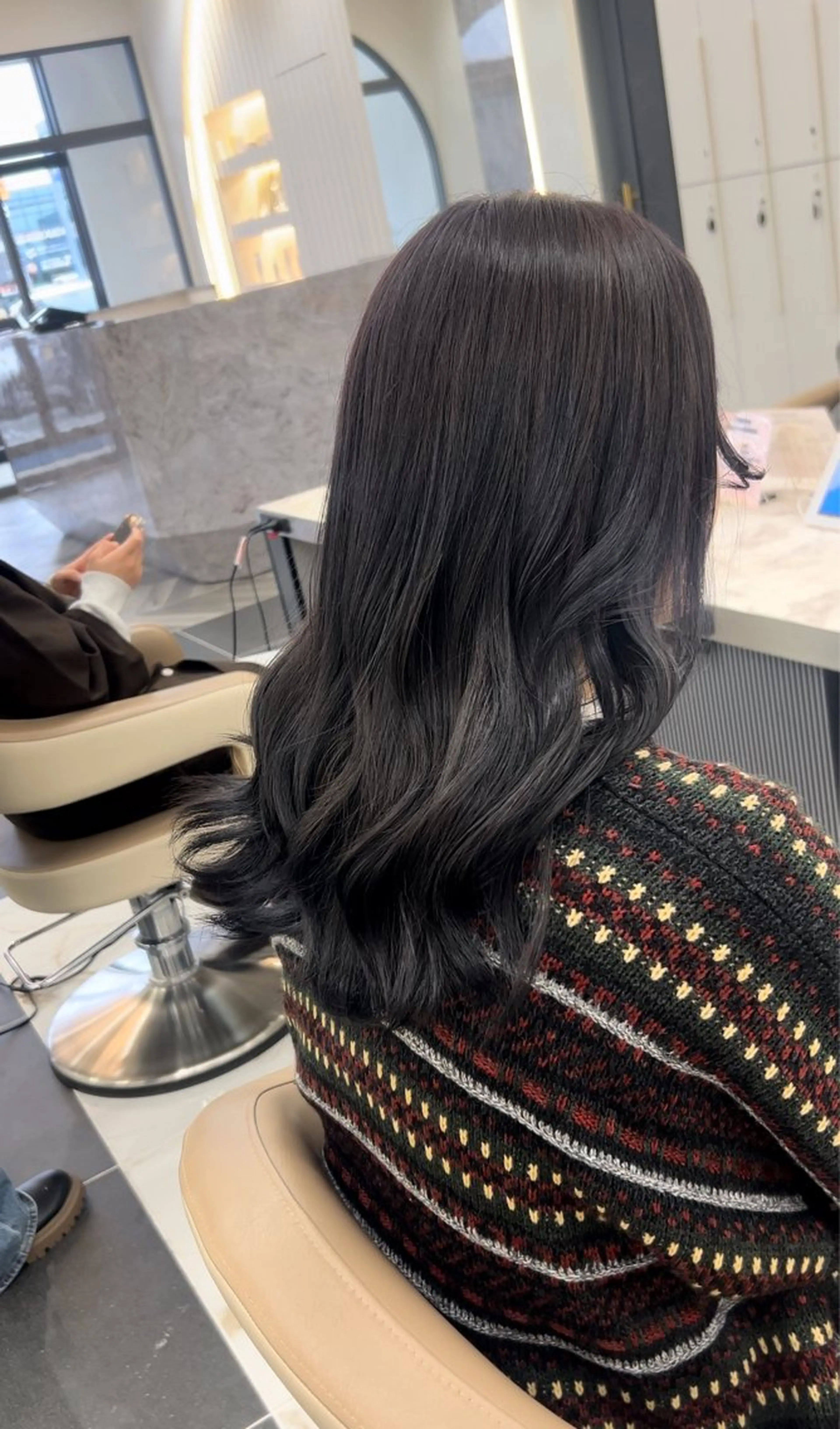 カラー ブリーチ ダブルカラー グレージュ ブリーチなしカラー 💜オタク美容師💙 ゆうなのヘアスタイル