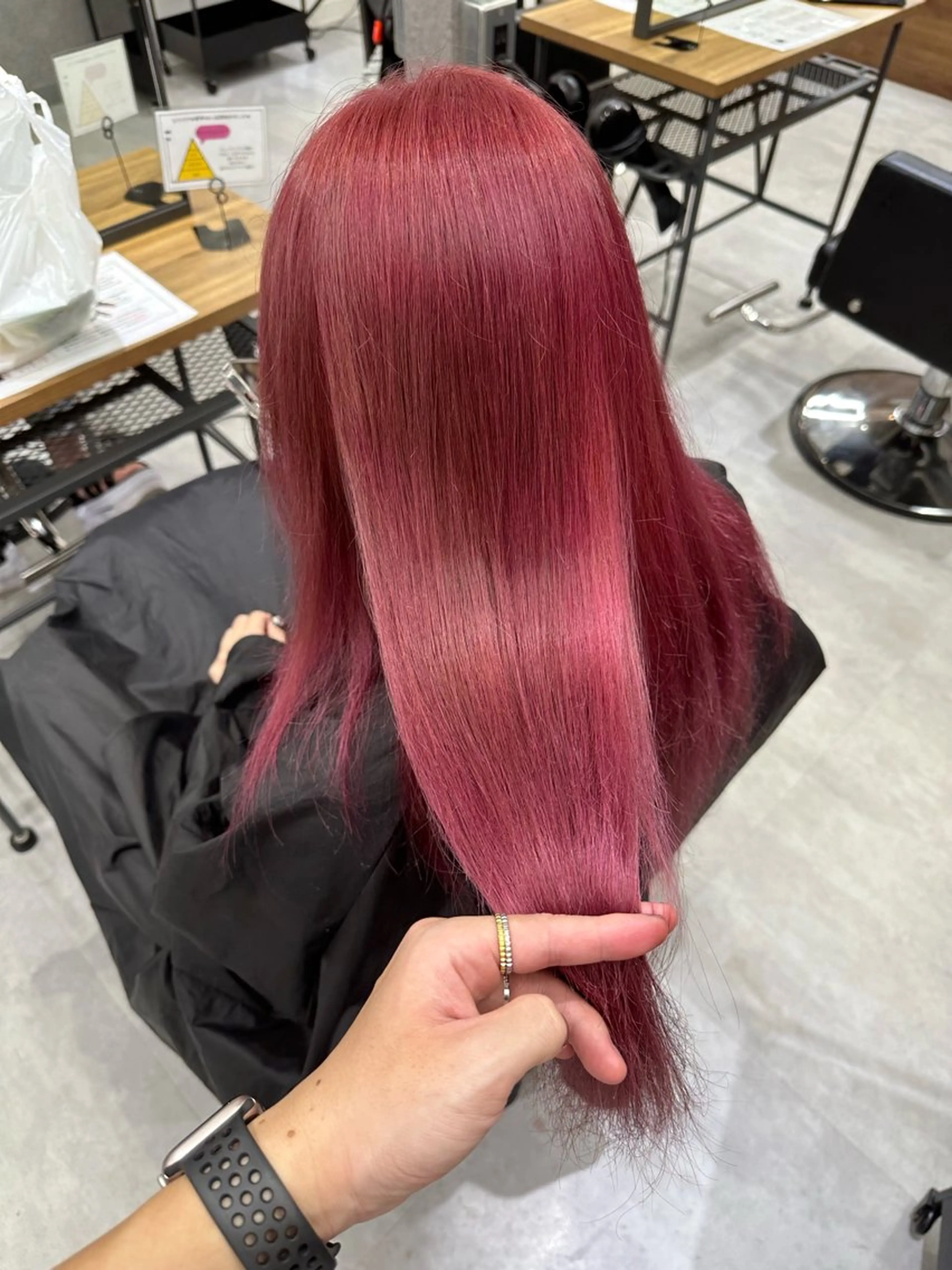 セミロング カラー ブリーチ ダブルカラー ハイトーンカラー ピンクカラー KEISUKE🐶 カラー✨エクステのヘアスタイル