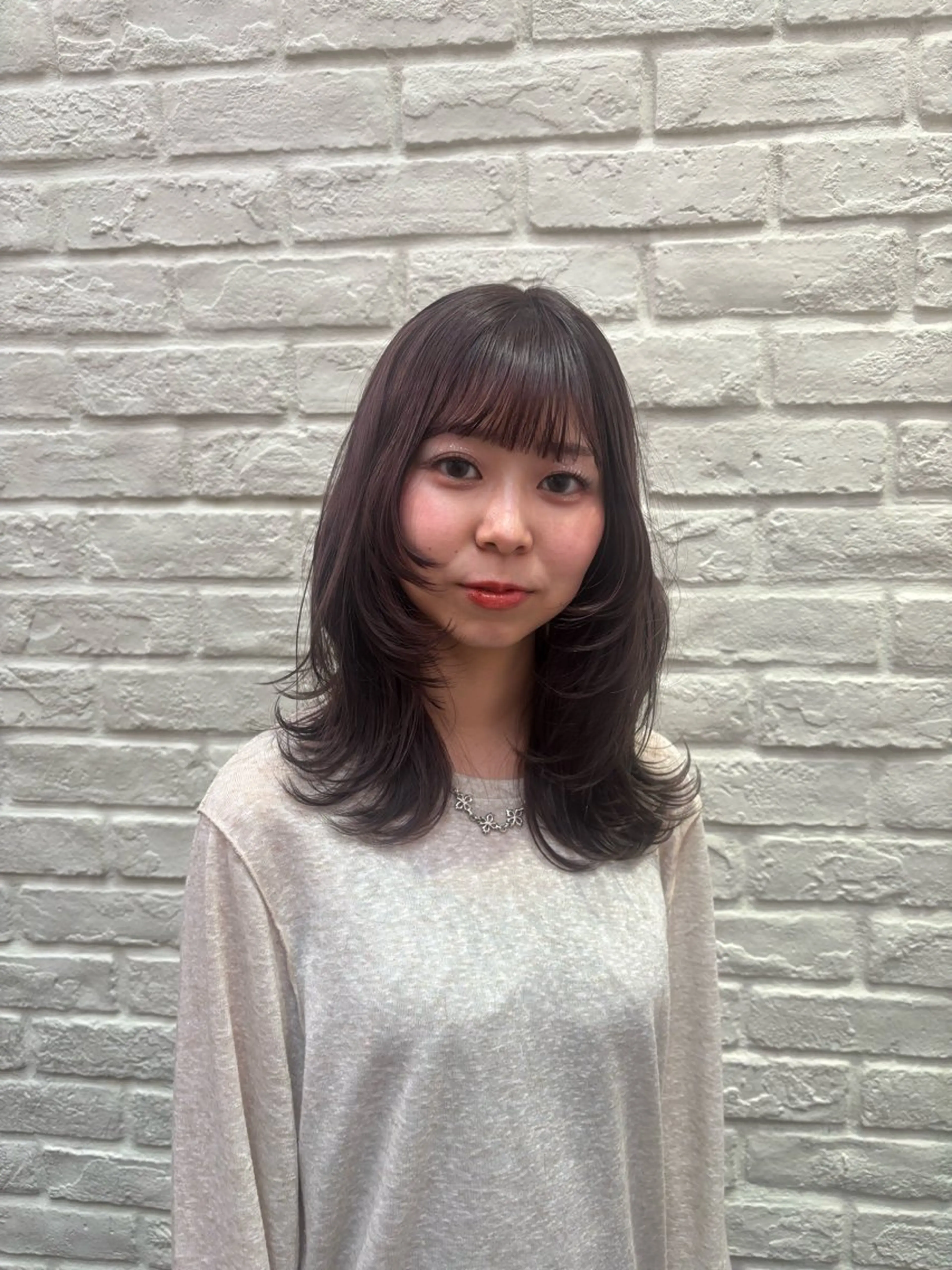 bang cut / one color 👗✄の写真