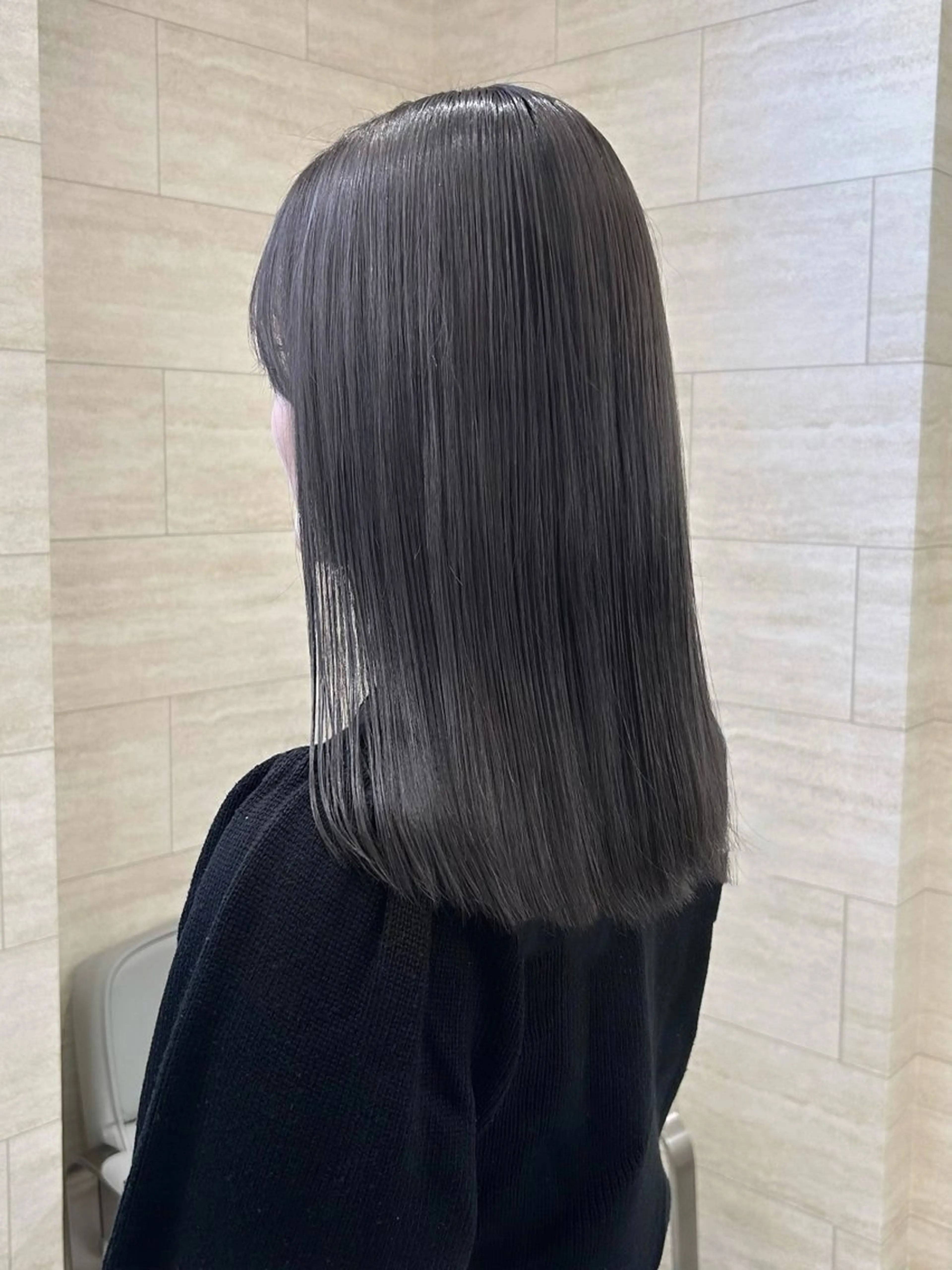 セミロング カラー 透明感カラー グレージュ Zina熊本/艶髪 / 桜子のヘアスタイル