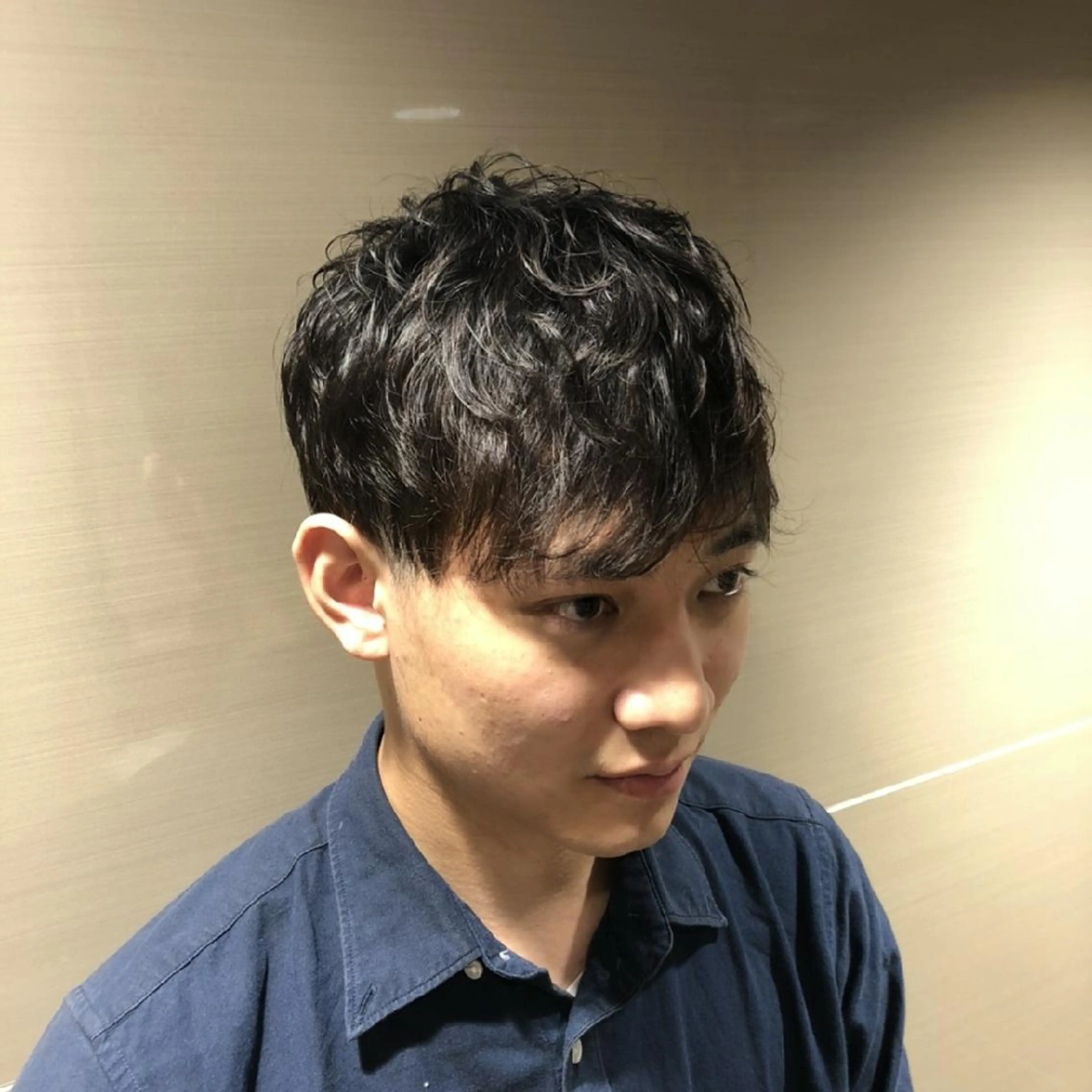 パーマ 餘野 翔舞のヘアスタイル