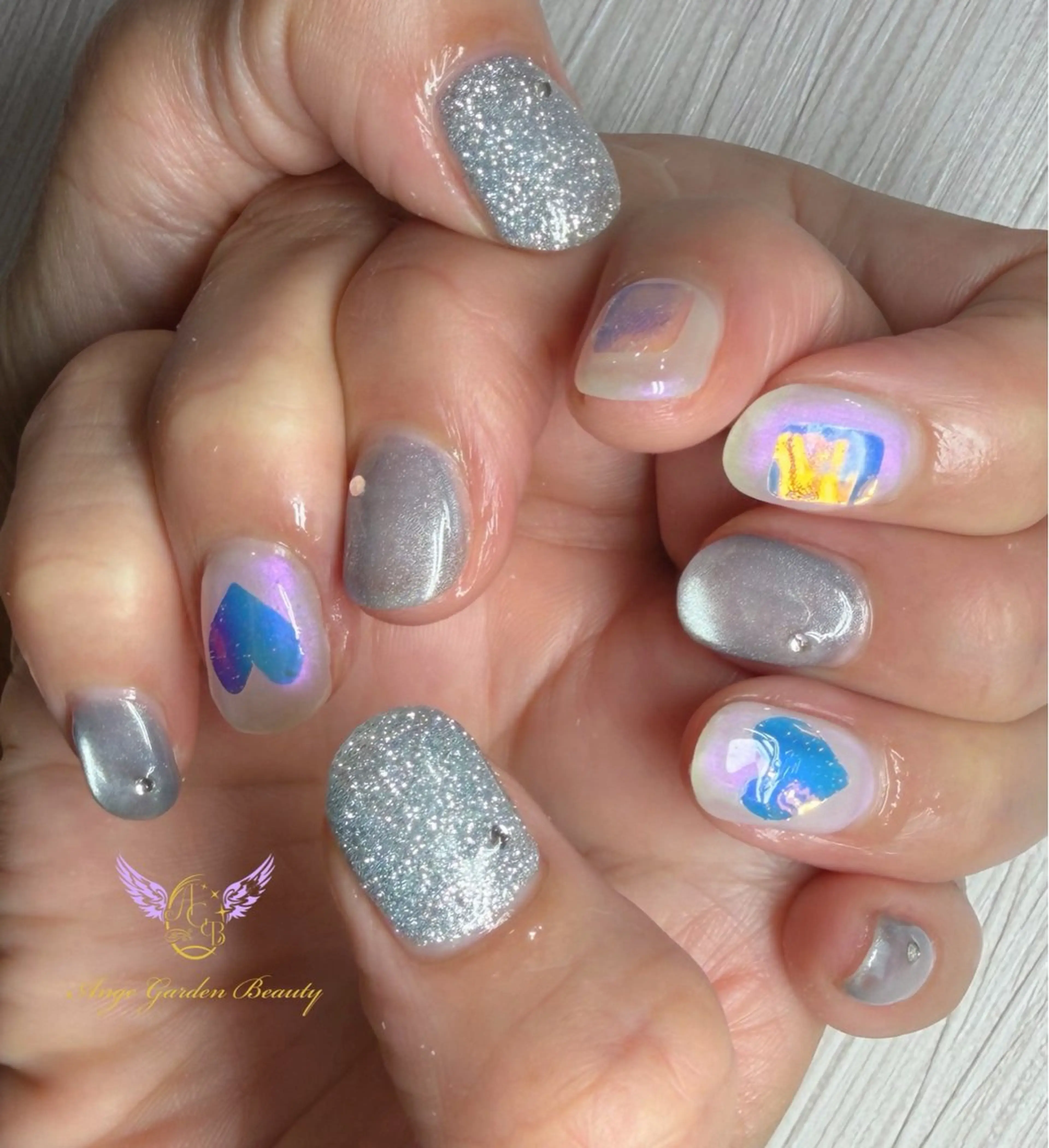 ネイル オーロラネイル 水色 ハンドネイル AngeGarden Beautymihoのネイルデザイン