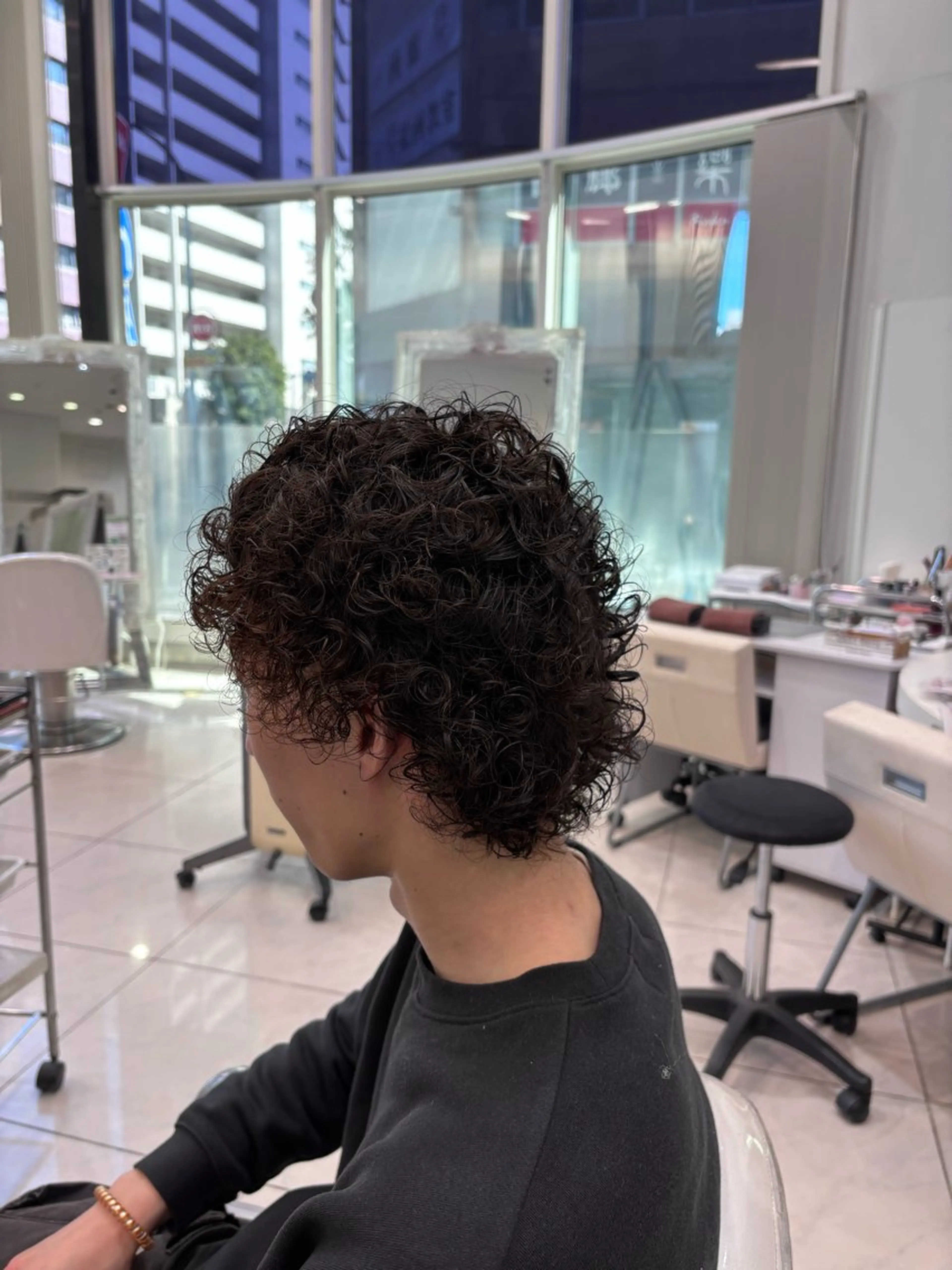 パーマ メンズ メンズパーマ プードルパーマ ツイストスパイラルパーマ プードルパーマ スパイラルパーマ カット パーマ トリートメント 🐧デザインパーマ 🐧小沢有佑のヘアスタイル