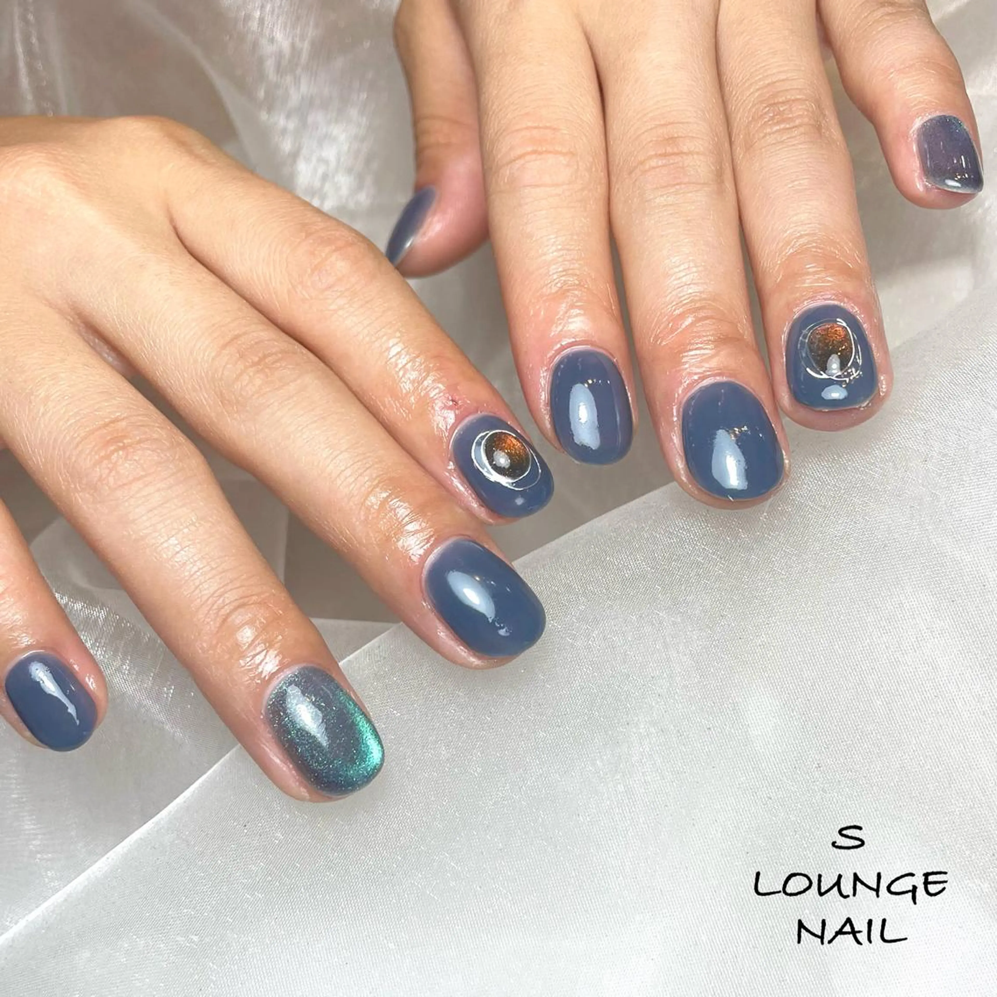 ショート ネイル アートネイル ストーンネイル ハンドネイル フットネイル パーツたくさん🍓 SUMIのネイルデザイン