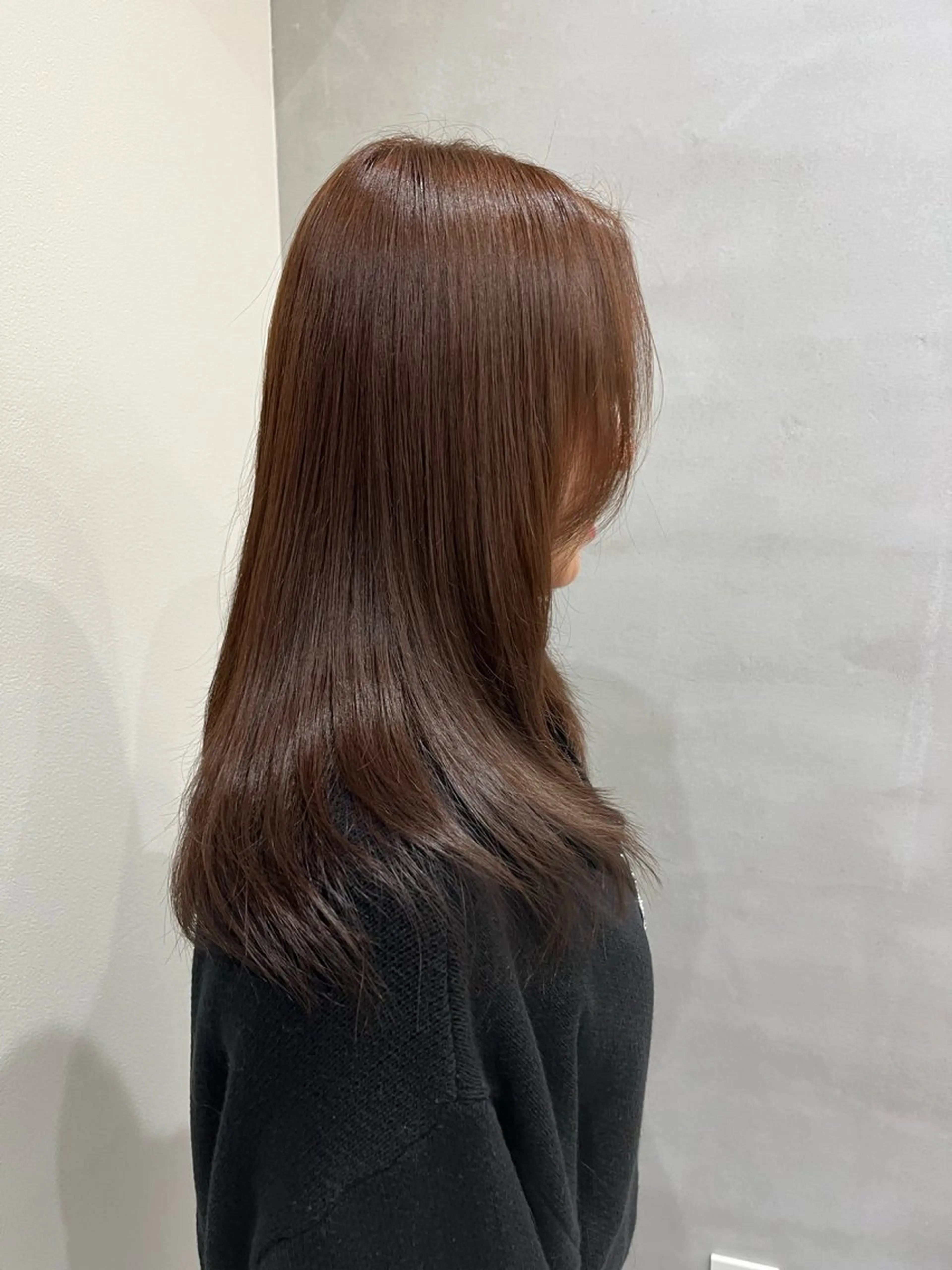 セミロング yuzu 艶カラー/夙川のヘアスタイル