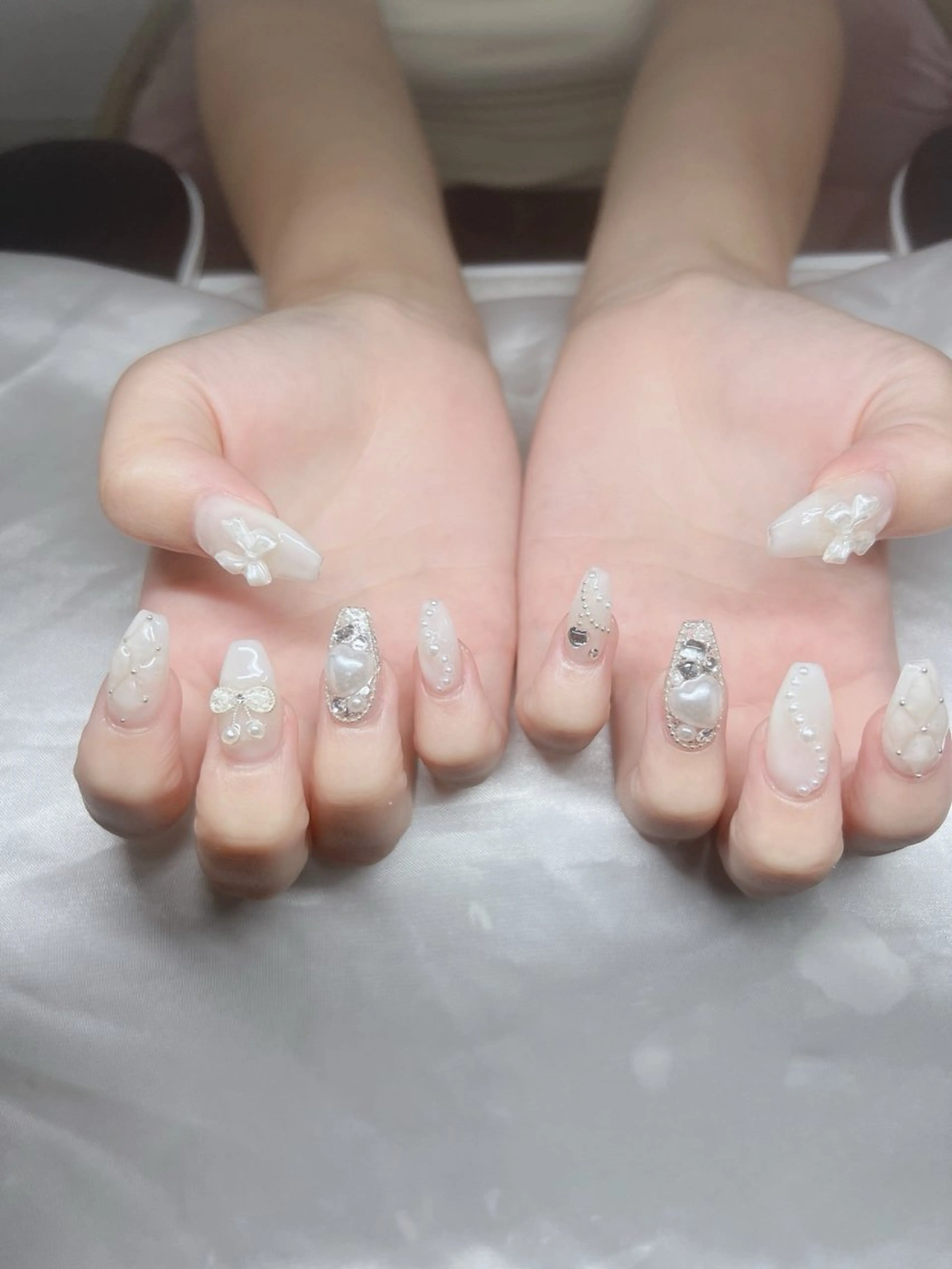 ネイル オーロラネイル チークネイル 長さ出し フットネイル フレンチネイル Lee Nails チップ長さだし専門店のネイルデザイン