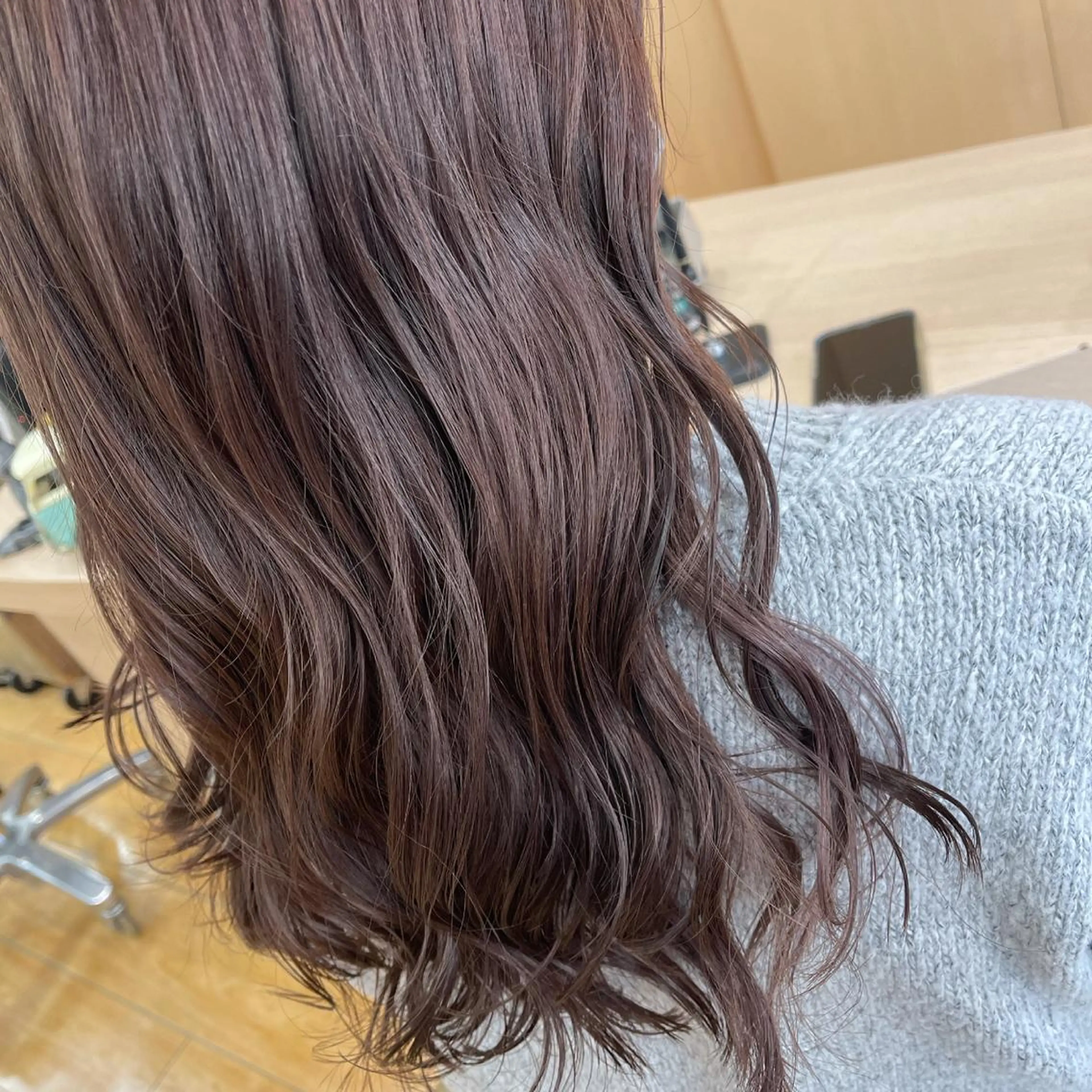 セミロング 丸山 亜加理のヘアスタイル