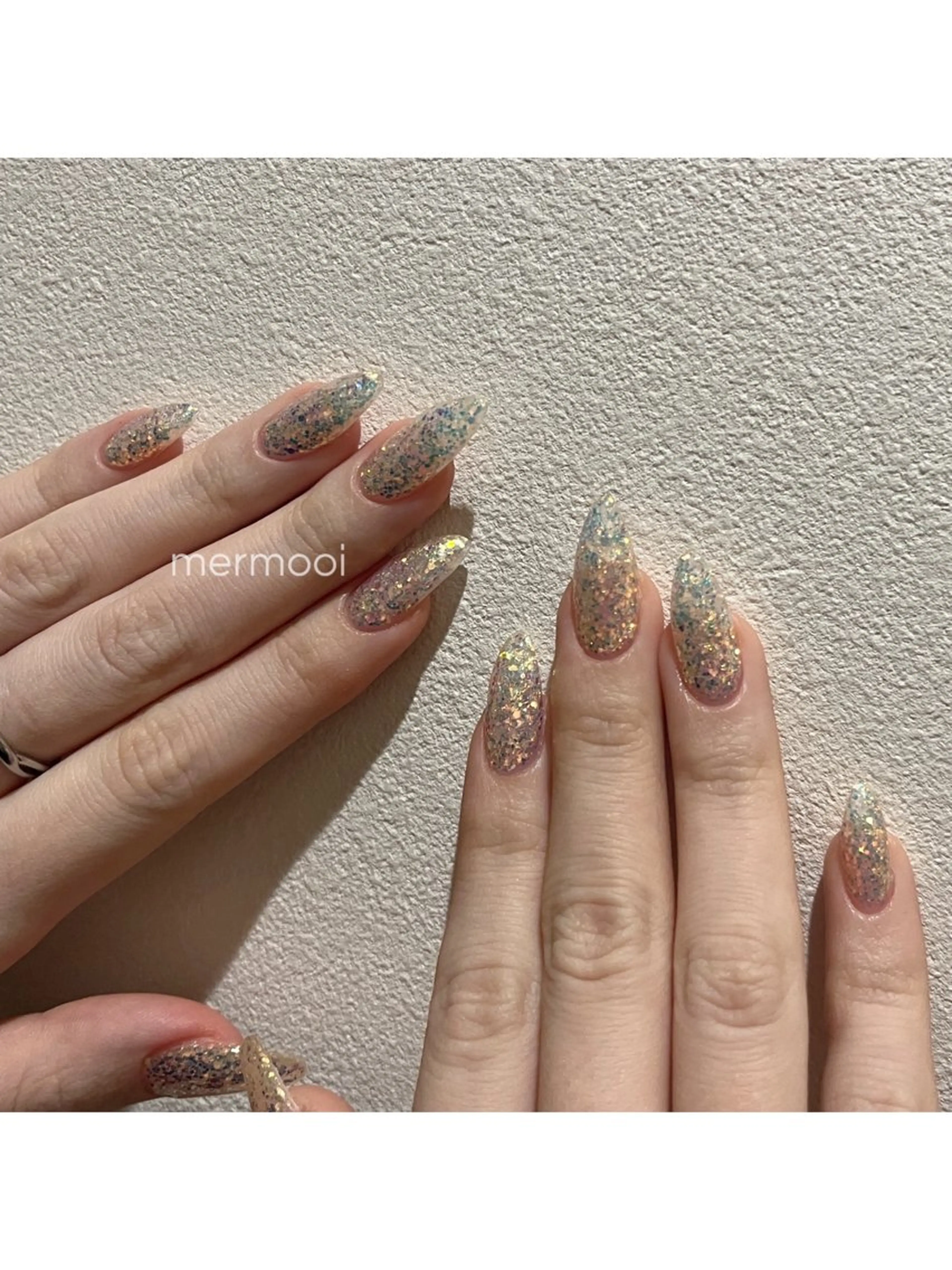 ネイル オーロラネイル キラキラネイル ロングネイル ワンカラーネイル シンプルネイル melumooi nailのネイルデザイン