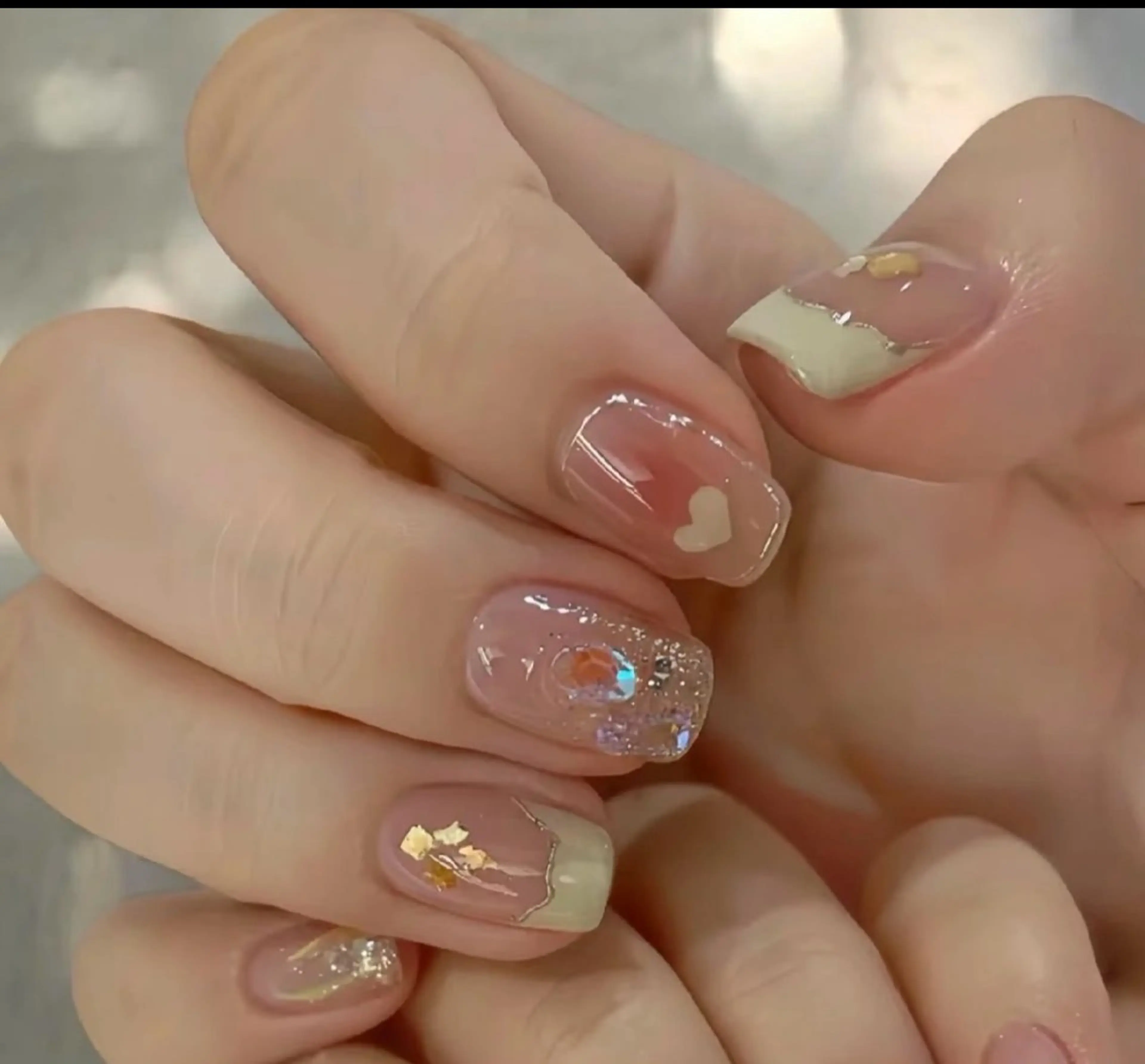 ネイル ハンドネイル 💅E•U•B NAIL🌹所属・横浜市中区曙町 ネイルE·U·Bのネイルデザイン