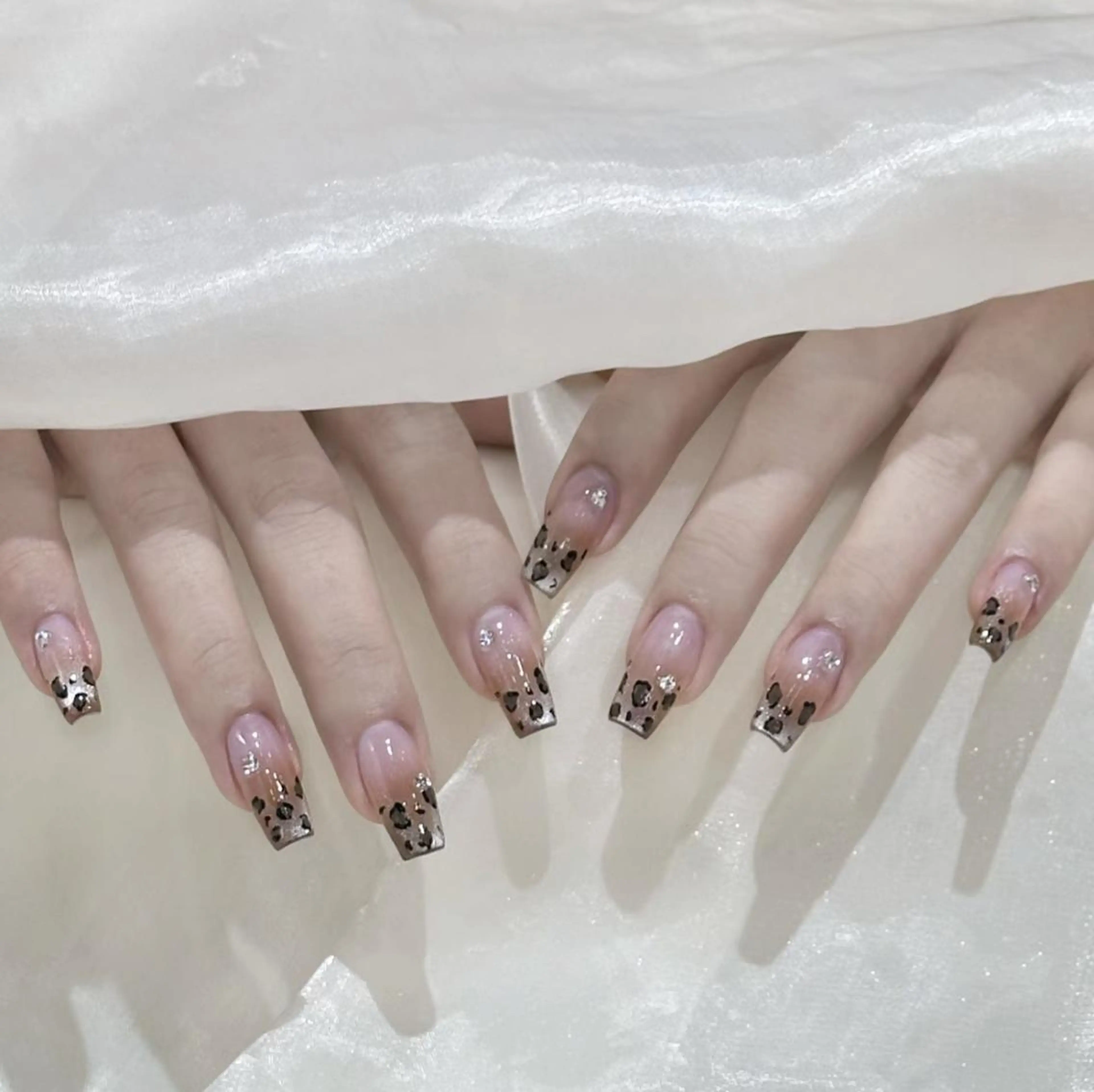 マツエク・マツパ ハンドネイル エリ🫧 nail池袋東口のネイルデザイン