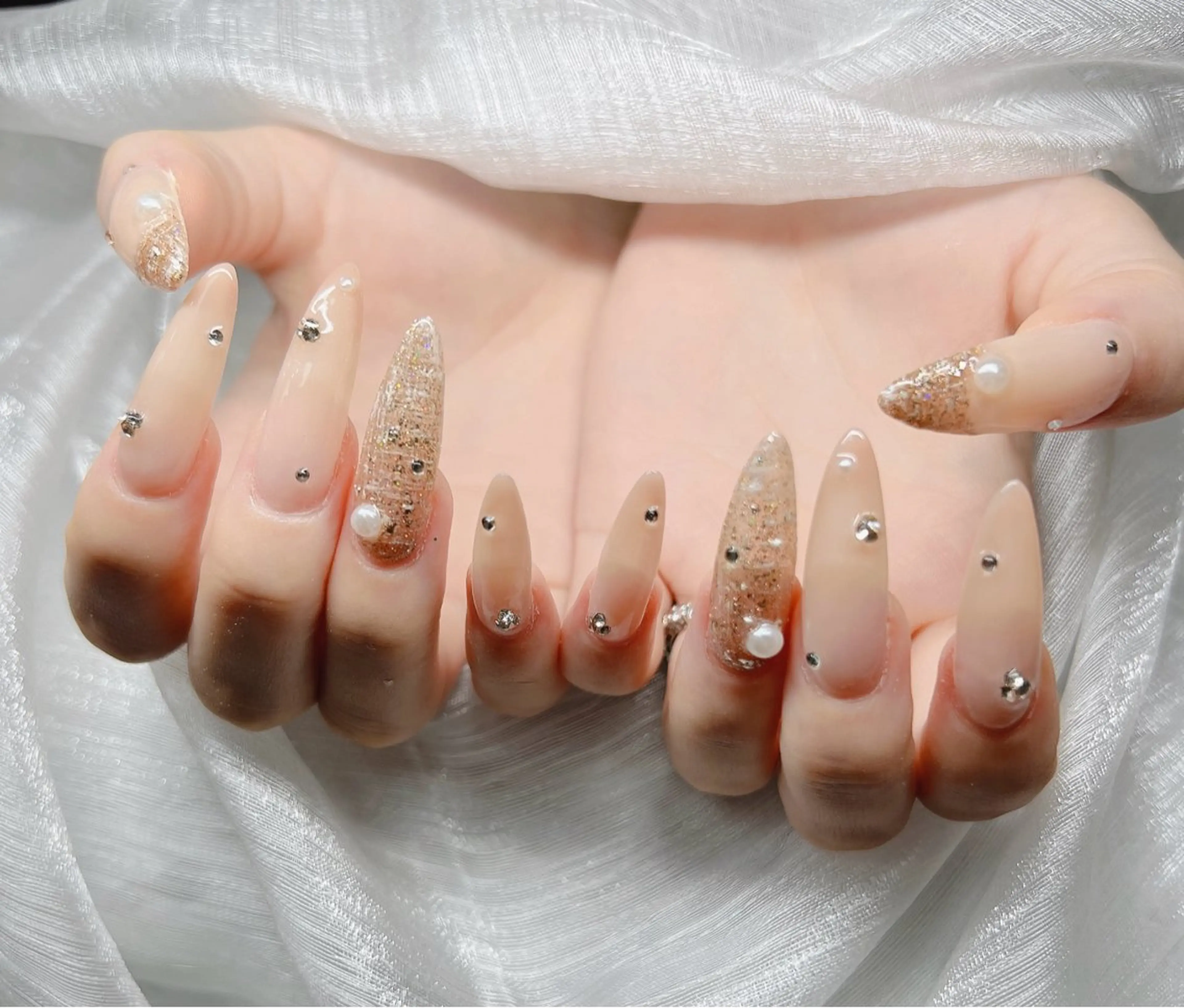 ネイル ハンドネイル Lee Nailsのネイルデザイン