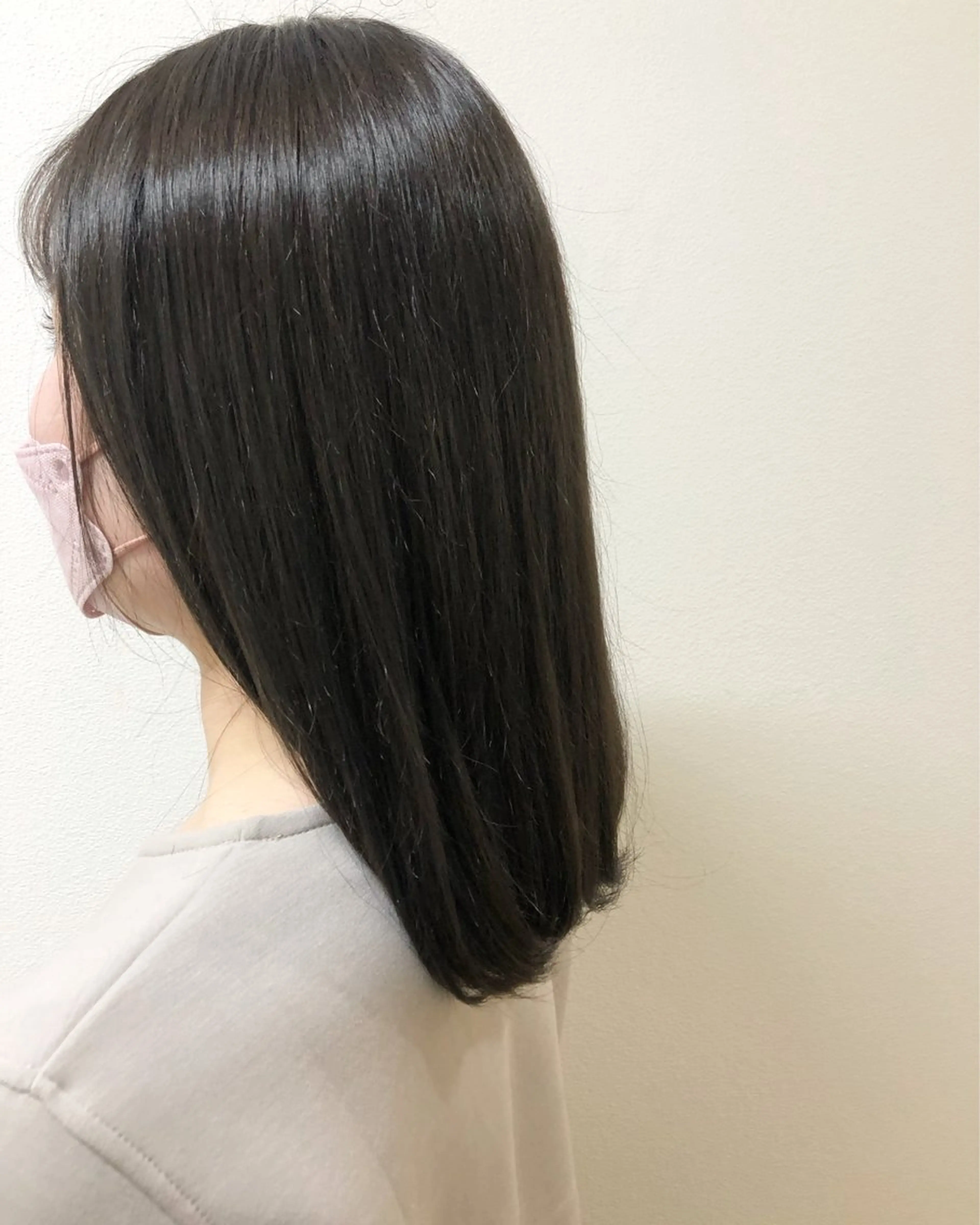 セミロング カラー アッシュ アッシュブラウン ブラウンカラー 𝒩𝑜𝓃𝑜 / lenahcARIAのヘアスタイル