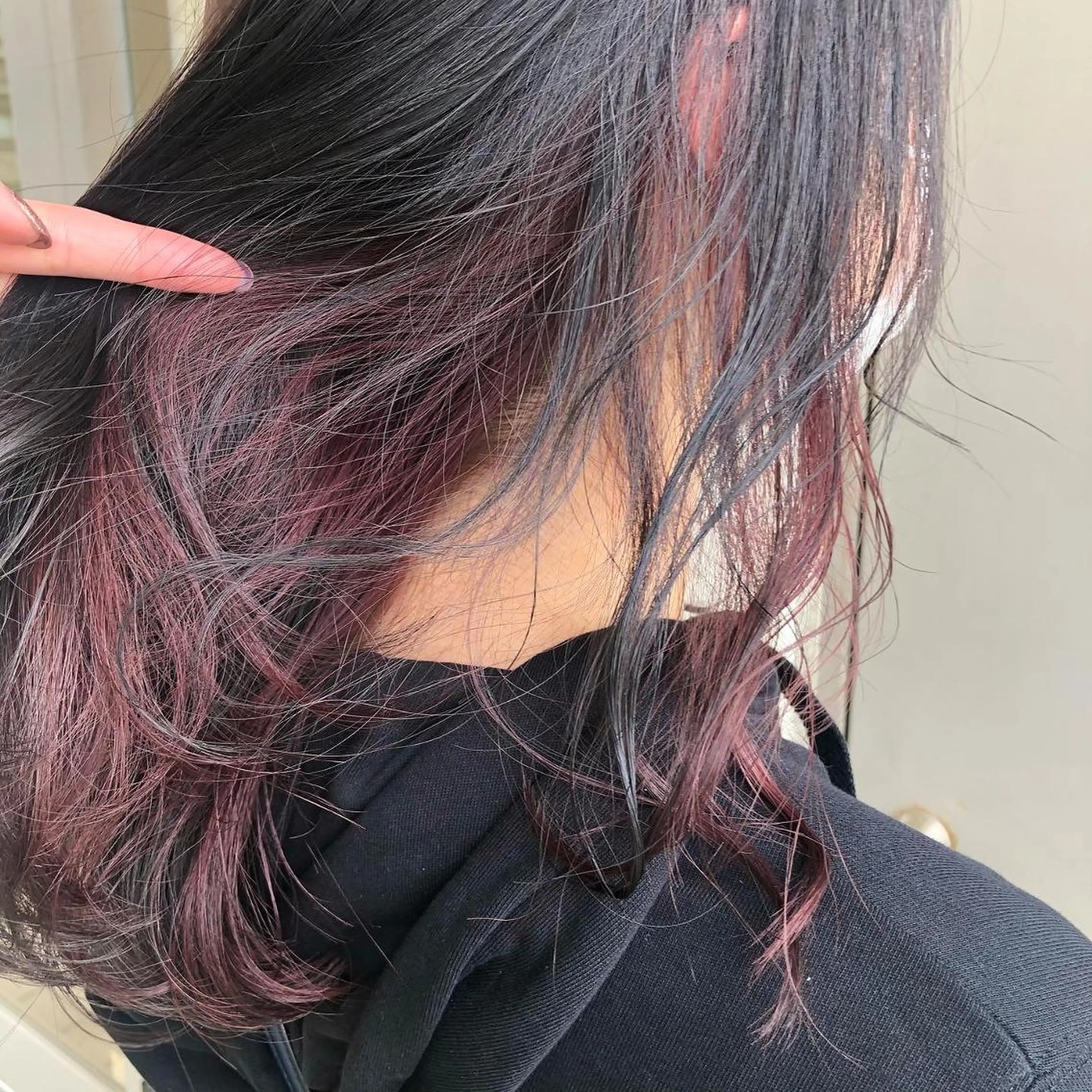 セミロング カラー インナーカラー beauty: beast 大名店のヘアスタイル