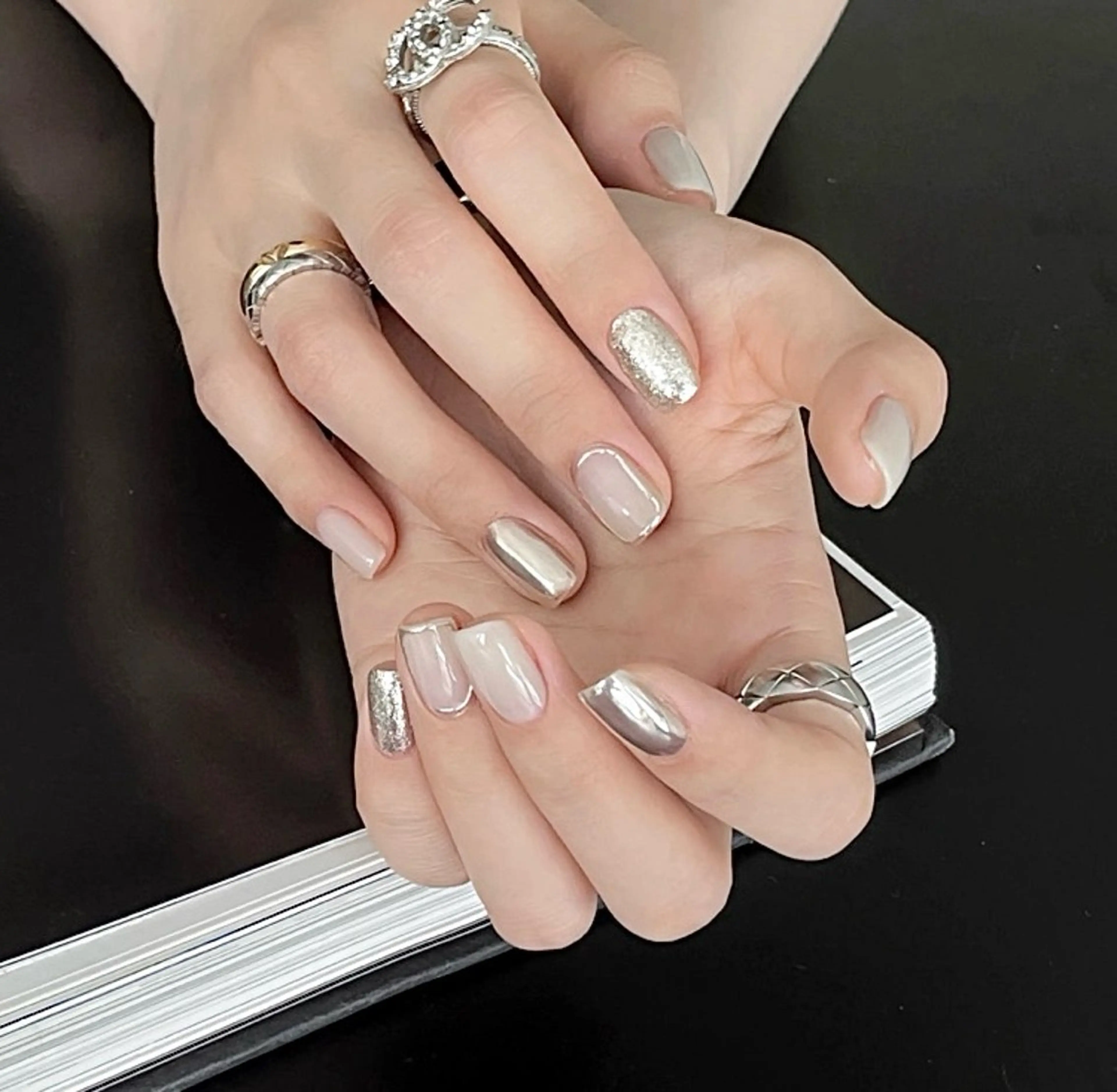 ネイル モナ& あきのネイルデザイン