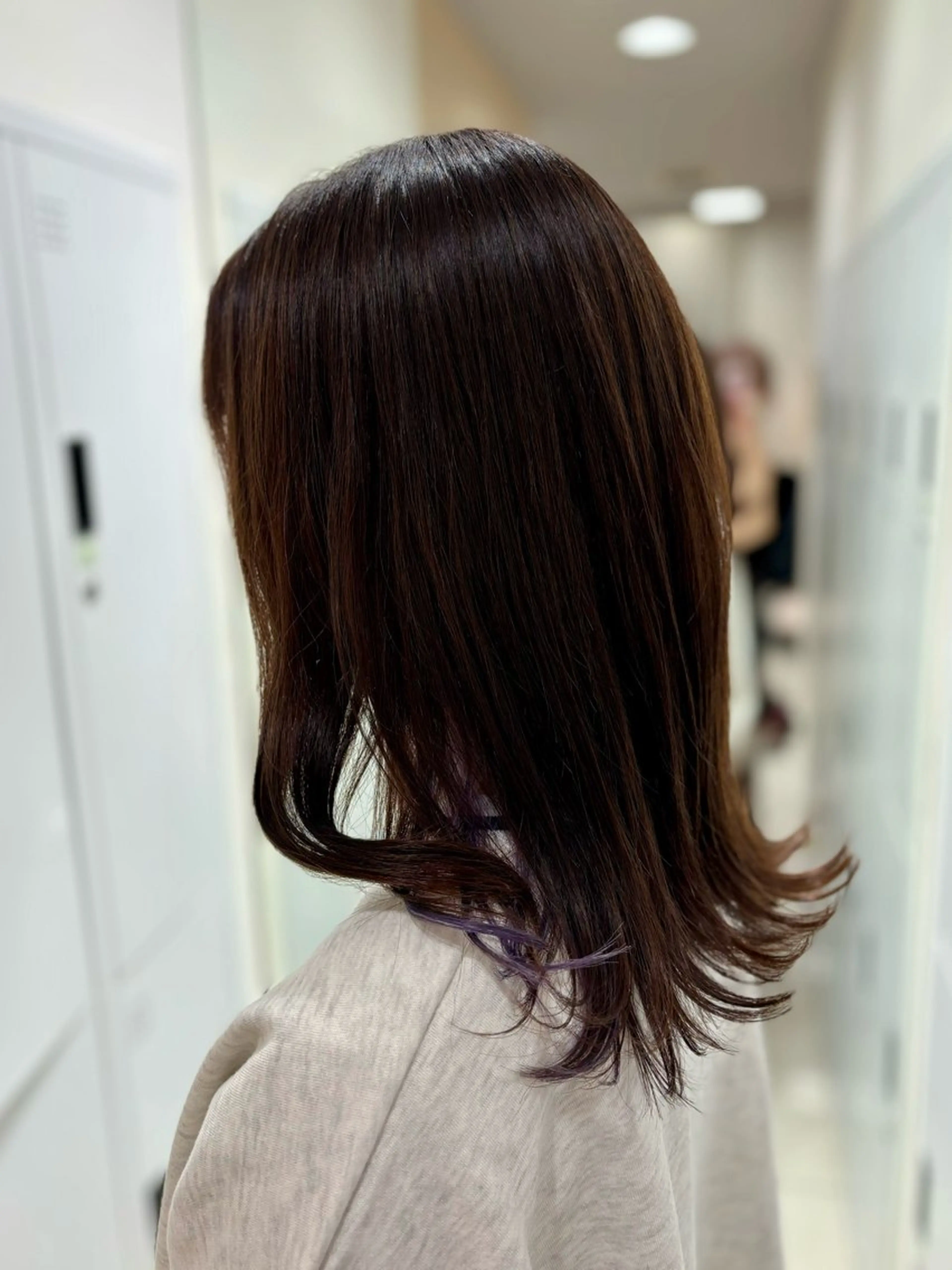 セミロング ヘアカラー ‎‪🩰 艶髪美髪 shiori🫧のヘアスタイル