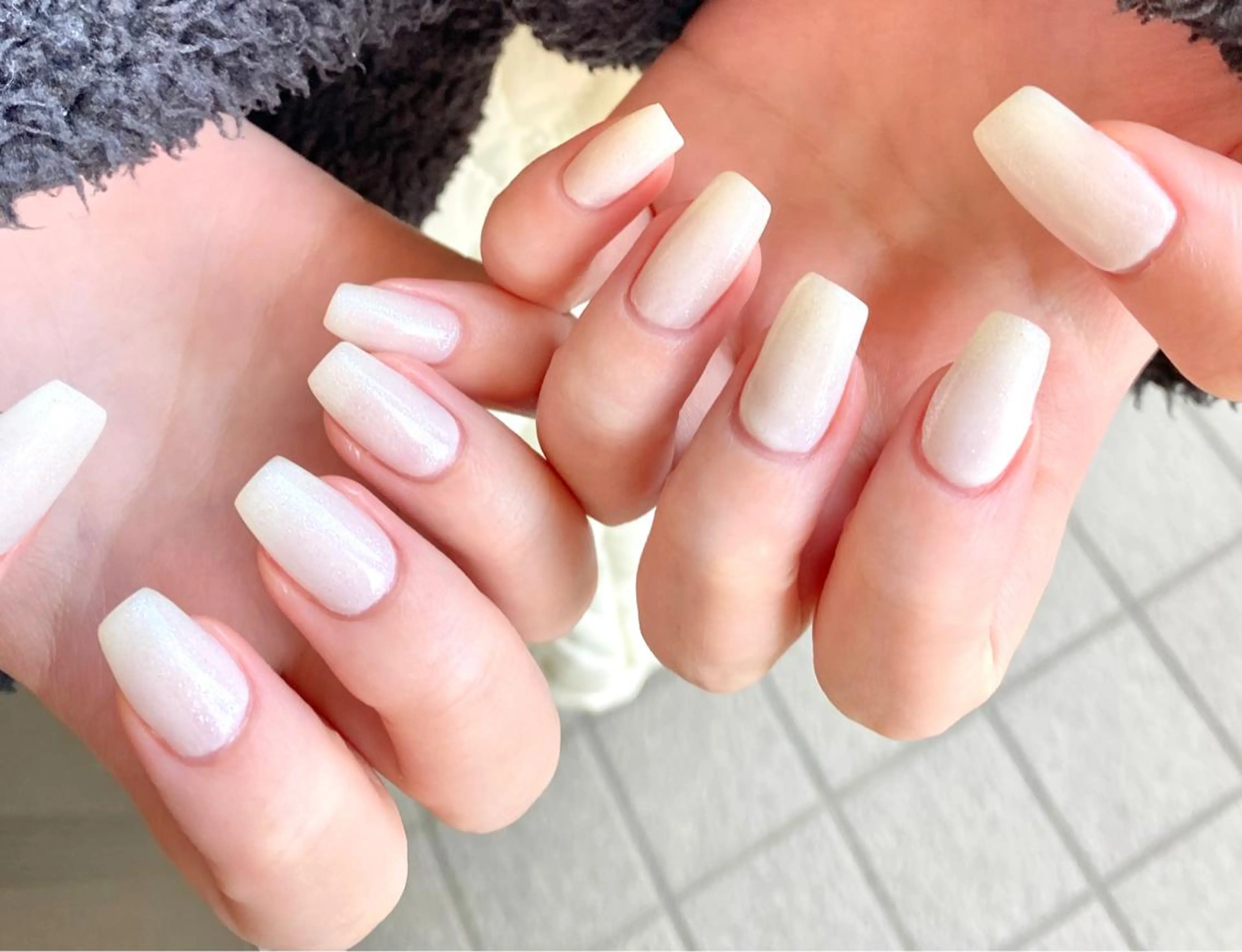 ネイル アニマル柄 アートネイル オーロラネイル クリアネイル 成人式 ハンドネイル Lililas サロン&スクールのネイルデザイン