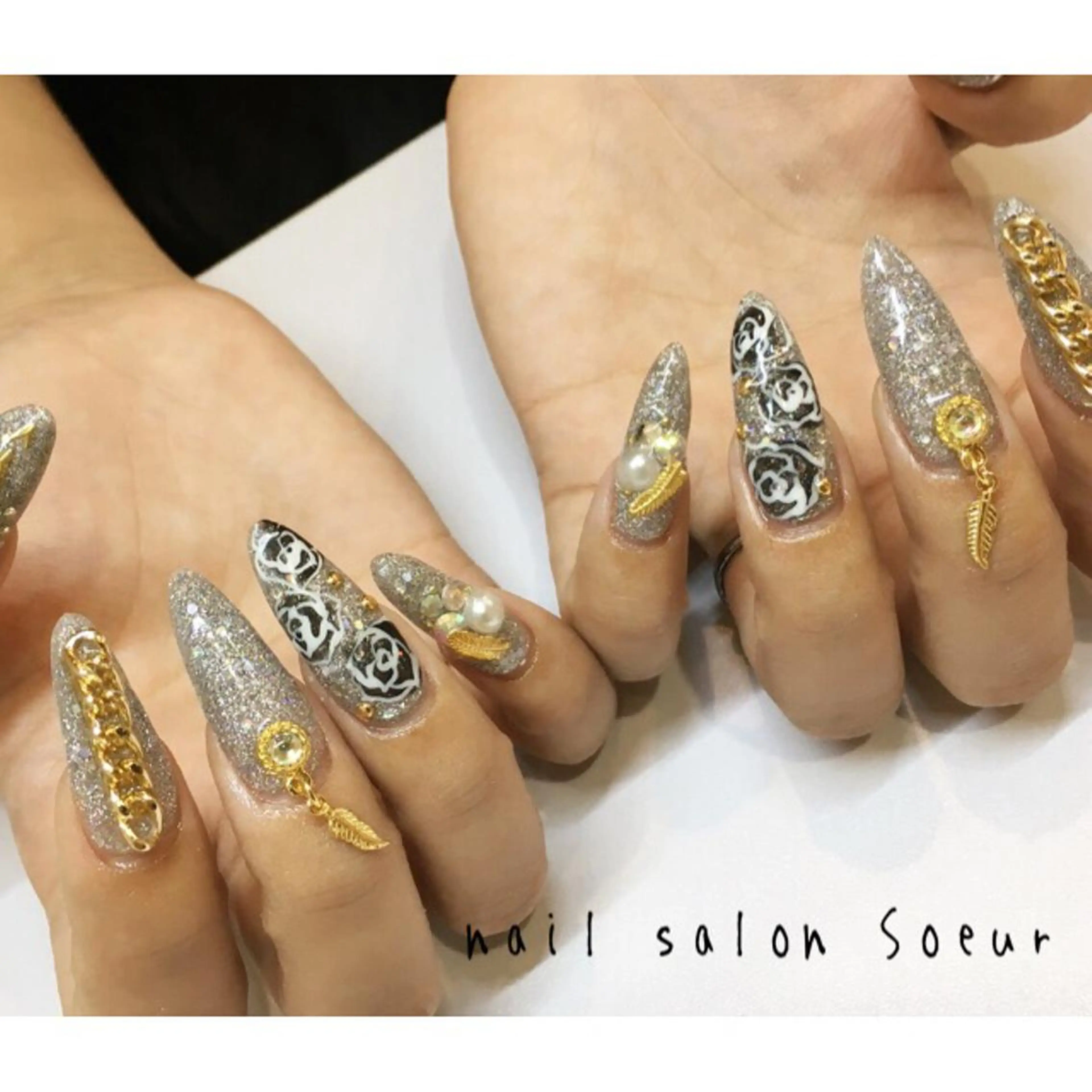 ネイル ゴールド ラメ(グリッター) 持ち込み スカルプネイル シルバー ハンドネイル nail salon Soeurのネイルデザイン