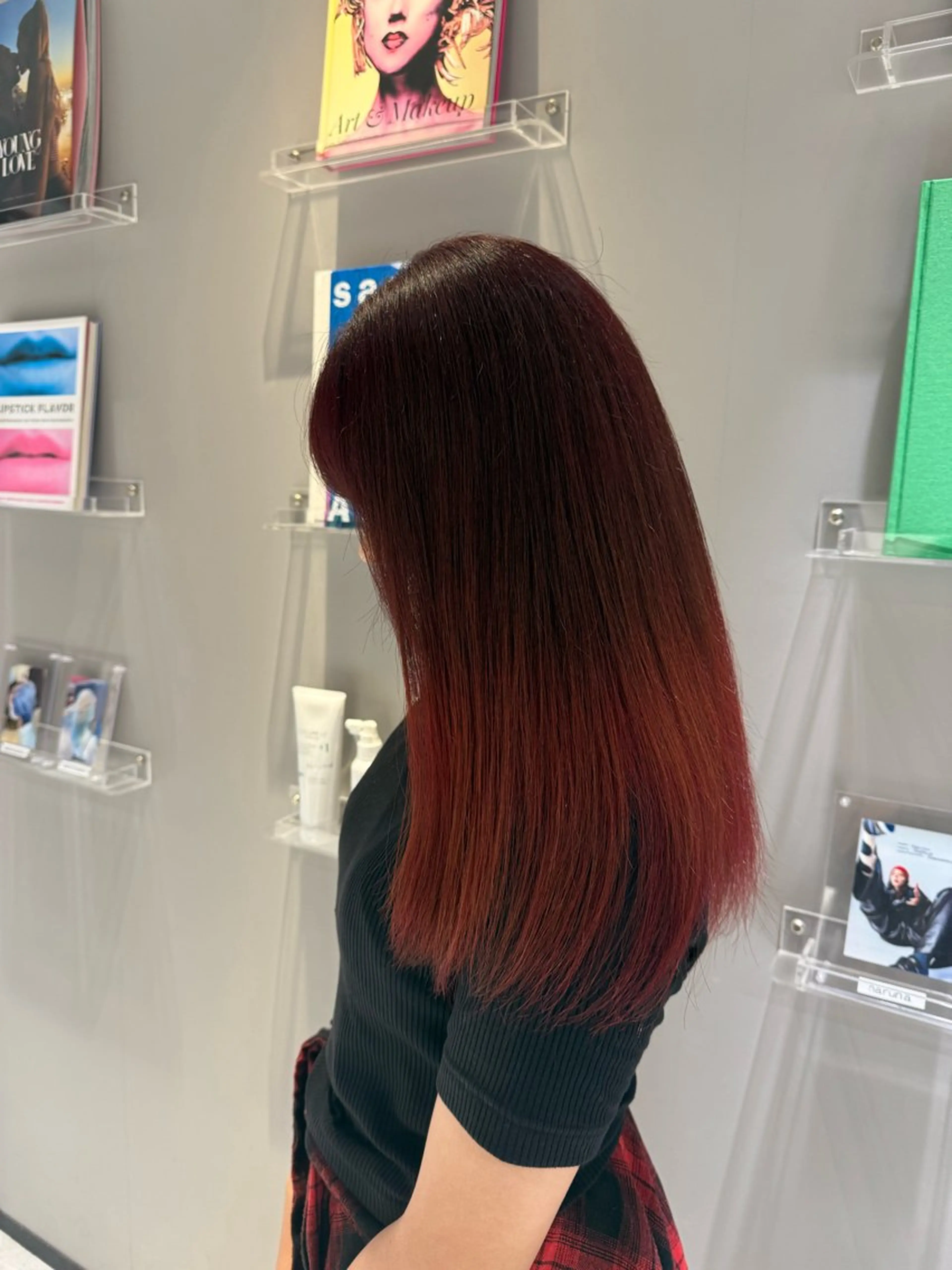 ロング カラー ブリーチ ダブルカラー グラデーションカラー レッドカラー ルビー ヘアカラー 艶カラー/ハイトーン /アレンジ/meiのヘアスタイル