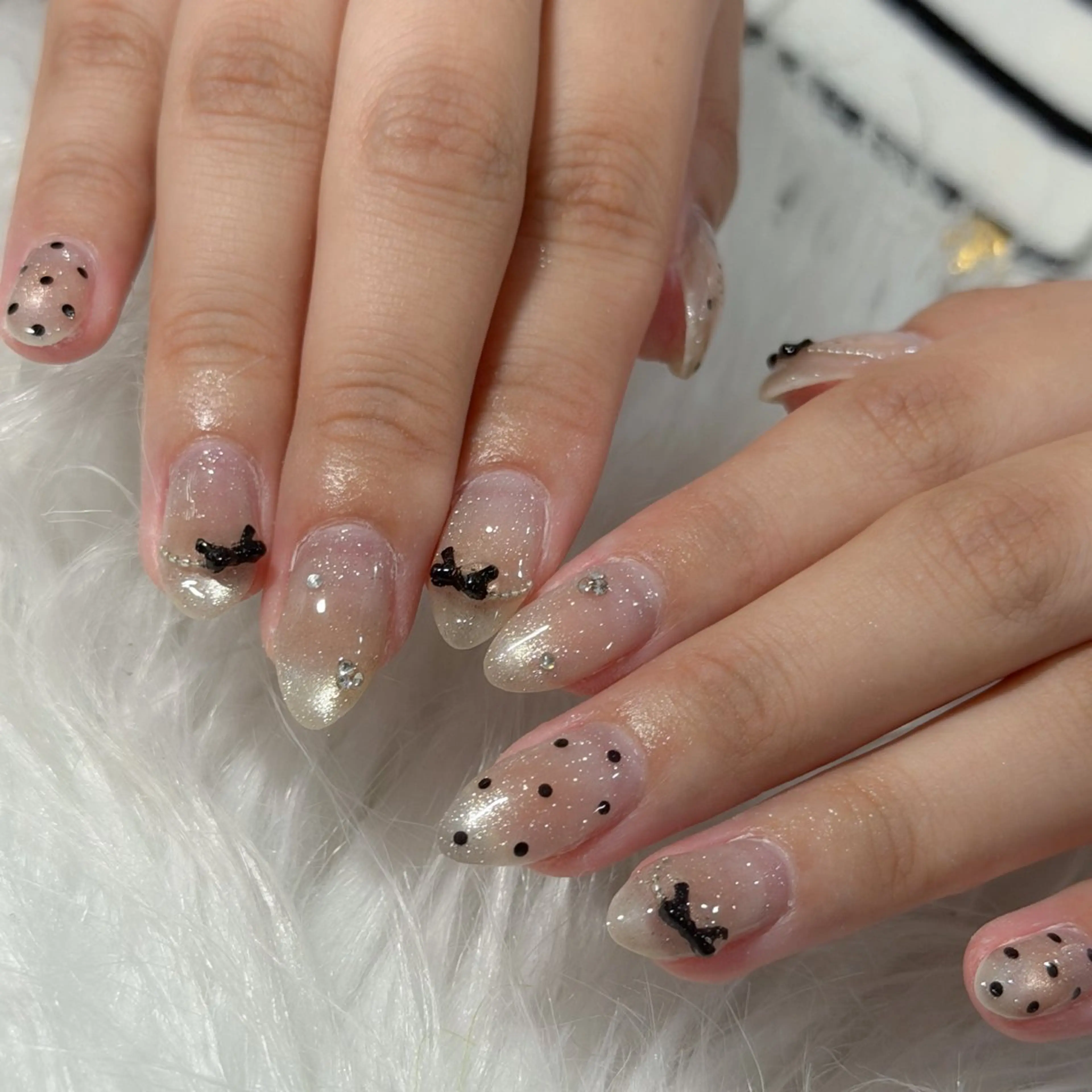 ネイル ハンドネイル フットネイル LAVISH nanamiのネイルデザイン