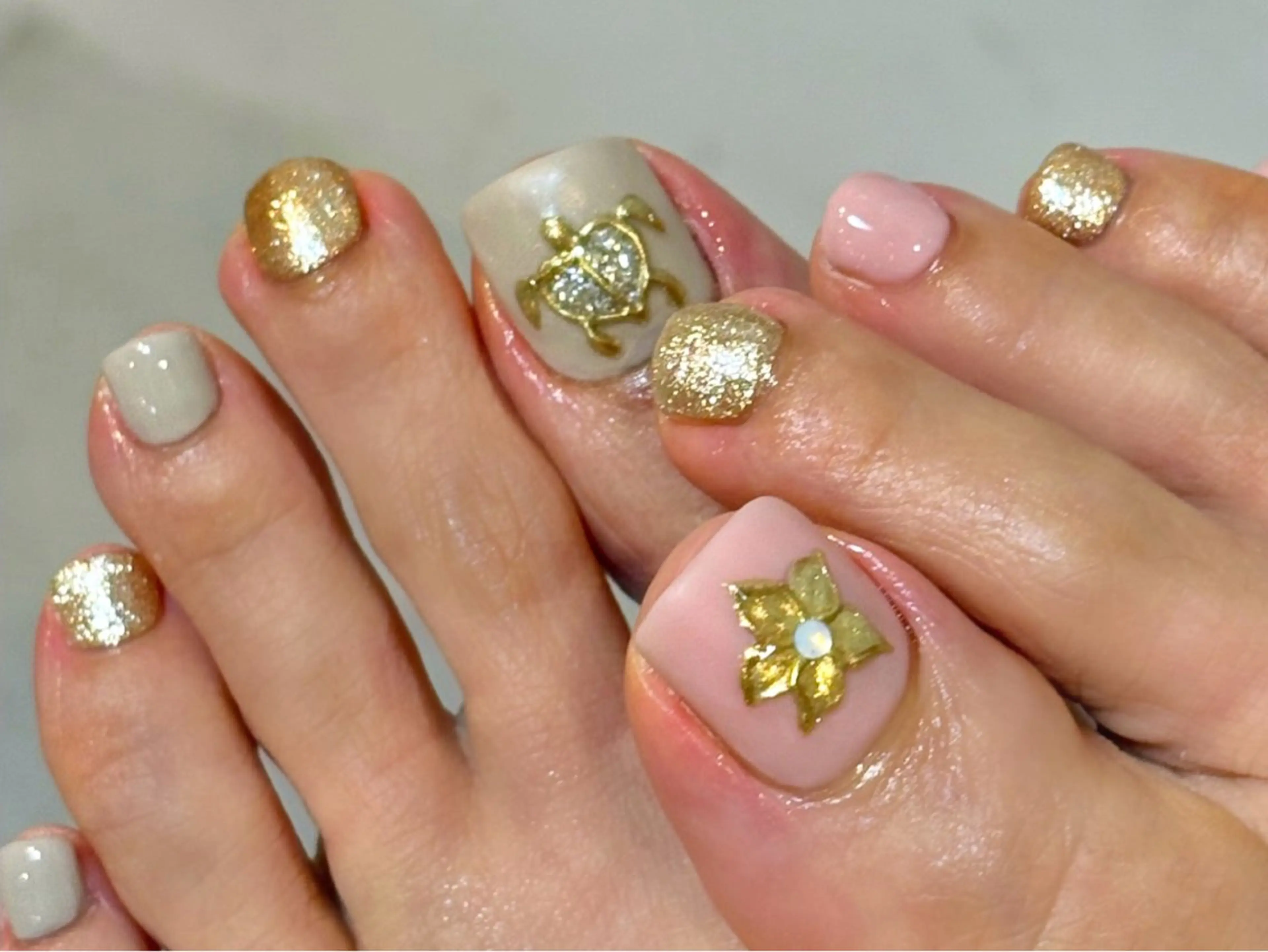 ネイル フットネイル FIORITURA Maikoのネイルデザイン