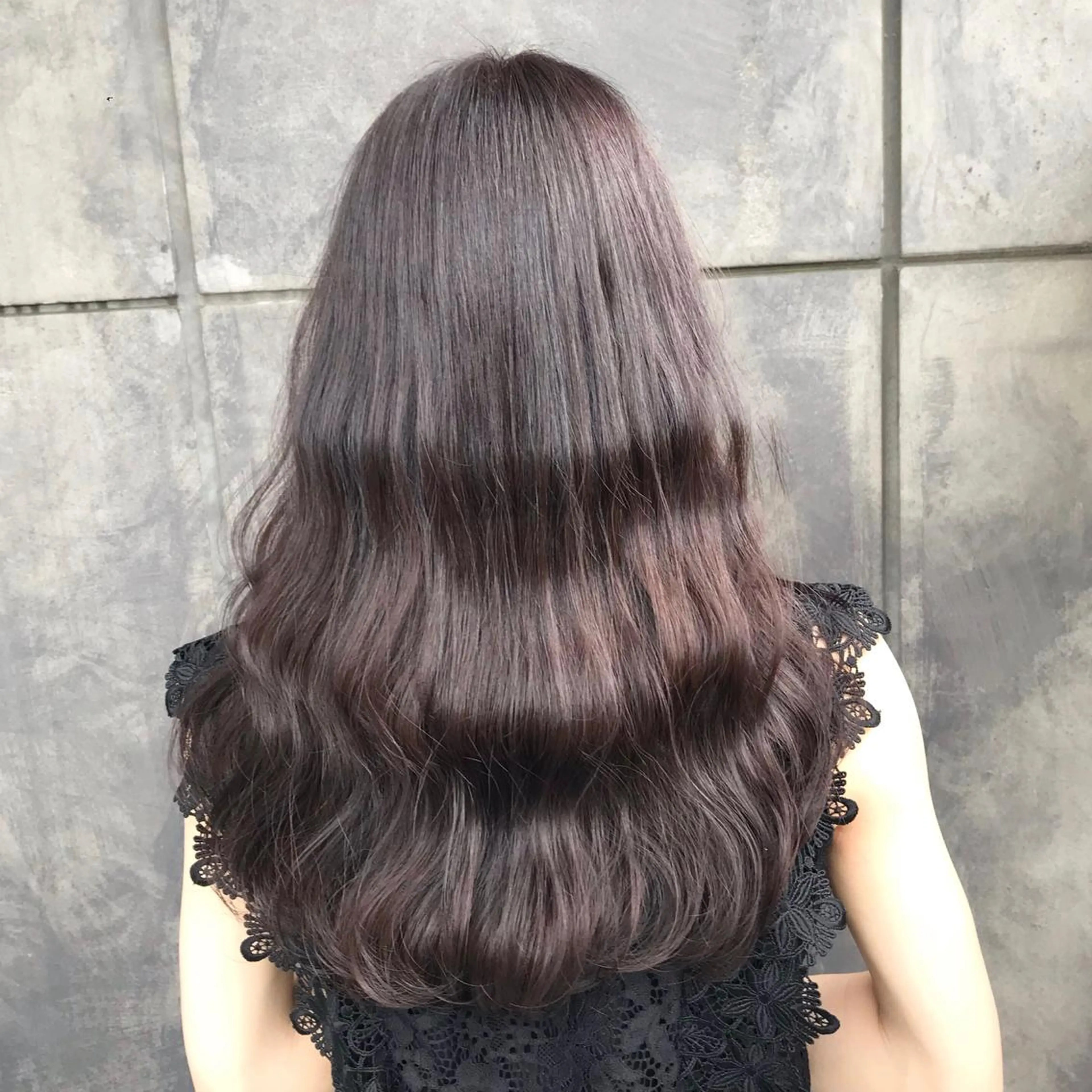 ロング カラー ブリーチ グレージュ ブリーチなしカラー ピンクカラー ヨシンモリ K-POP好き美容師 🇰🇷Kai.Yのヘアスタイル