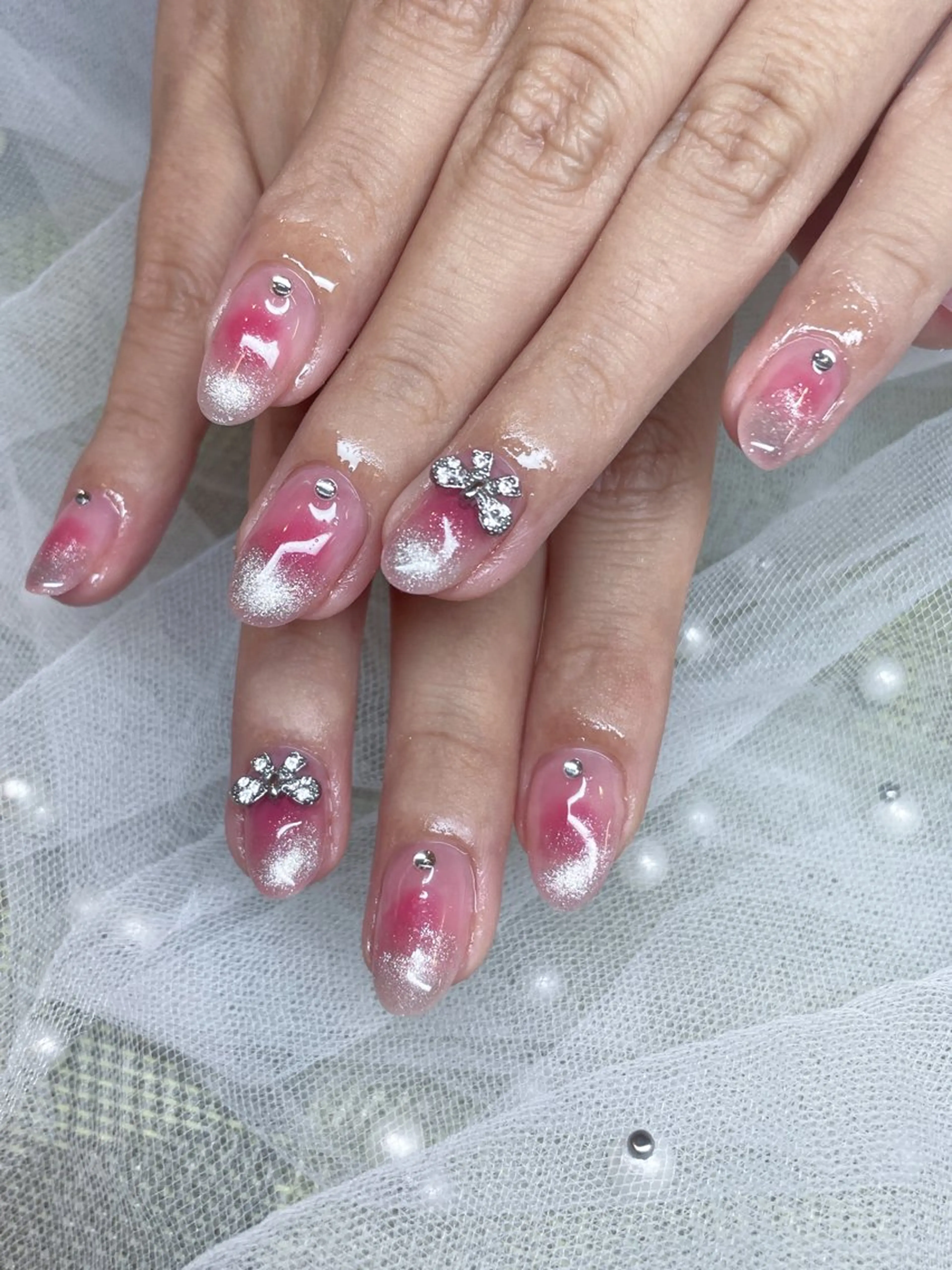 ネイル ワンホンネイル More Glam渋谷店のネイルデザイン