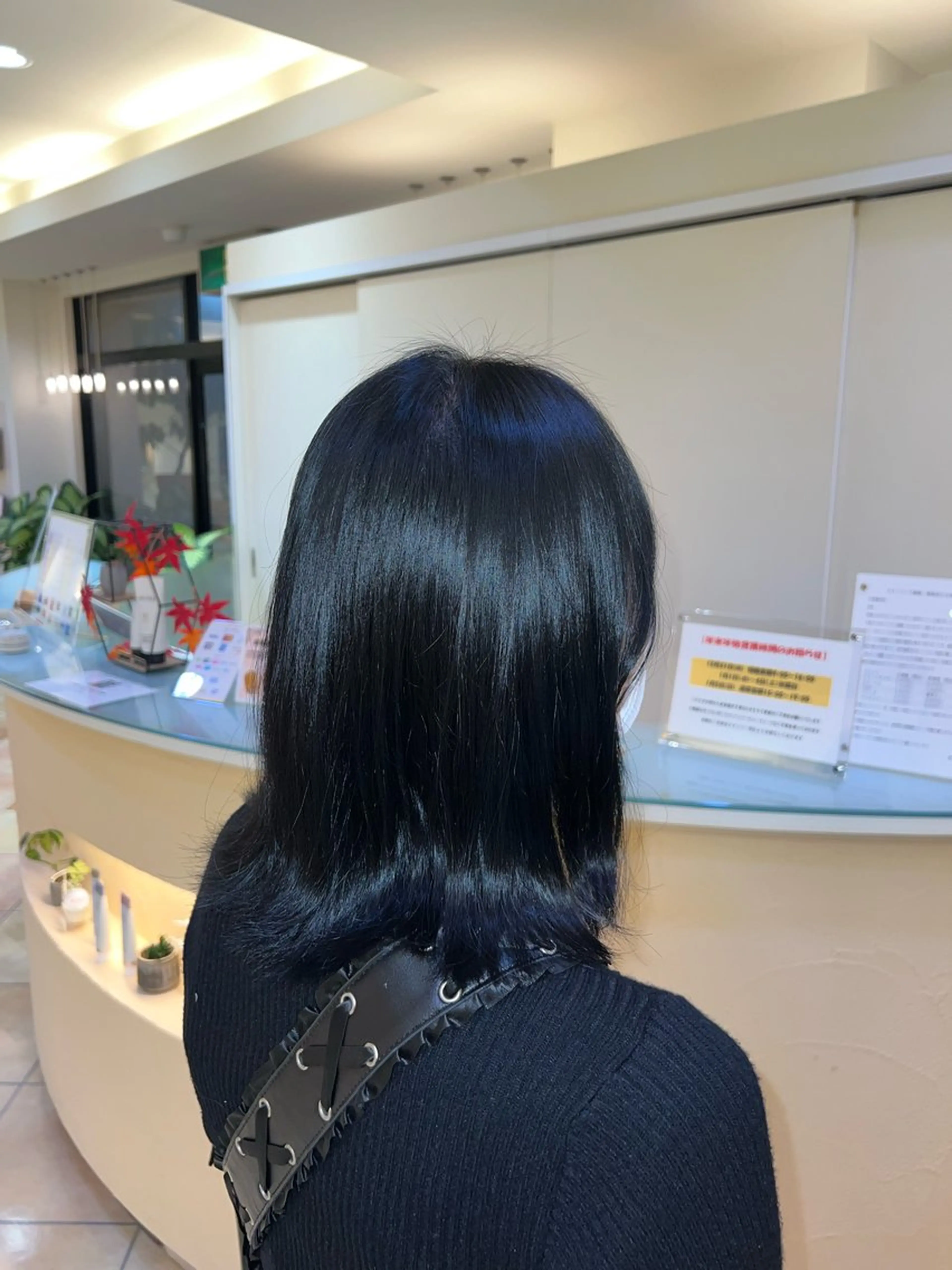 ミディアム カラー 髪質改善 最高の髪質改善🩵 艶カラー 惠美のヘアスタイル