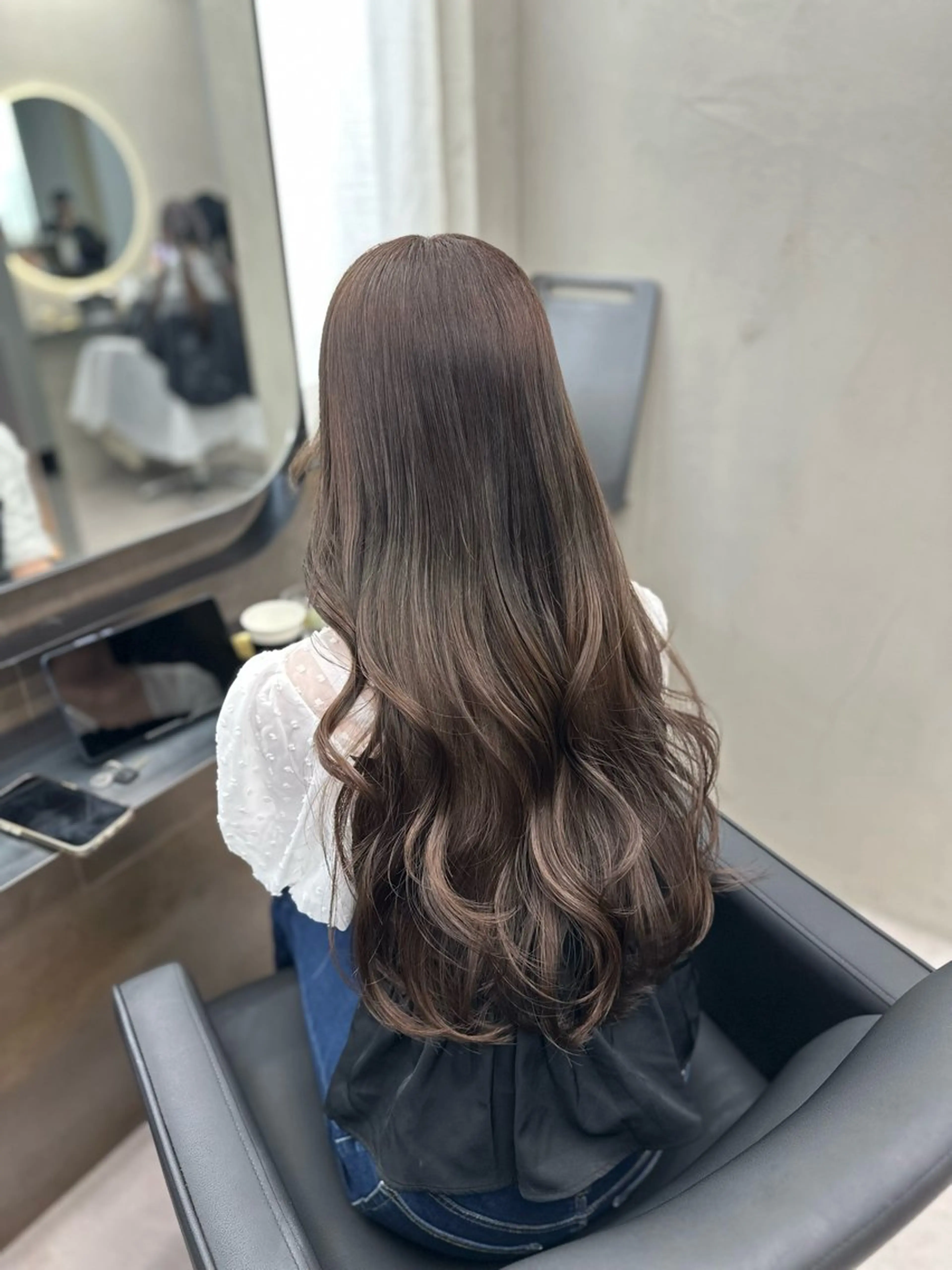 ロング カラー ヘアアレンジ ベージュカラー オレンジ カット ヘアカラー トリートメント 新宿⌇韓国風ヘア ⌇透明感カラーのヘアスタイル